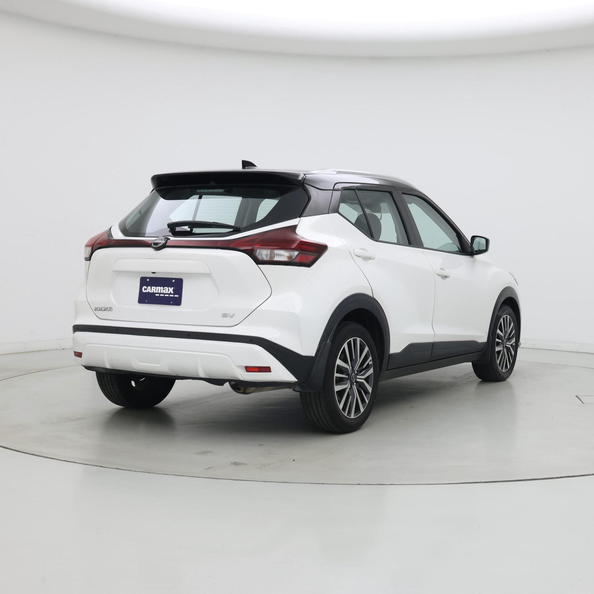 Thumbnail: 2022 Nissan Kicks - 8