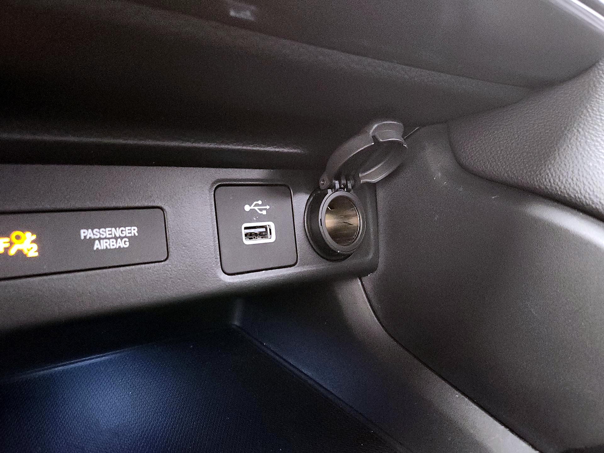 Thumbnail: 2024 Acura Integra - 18