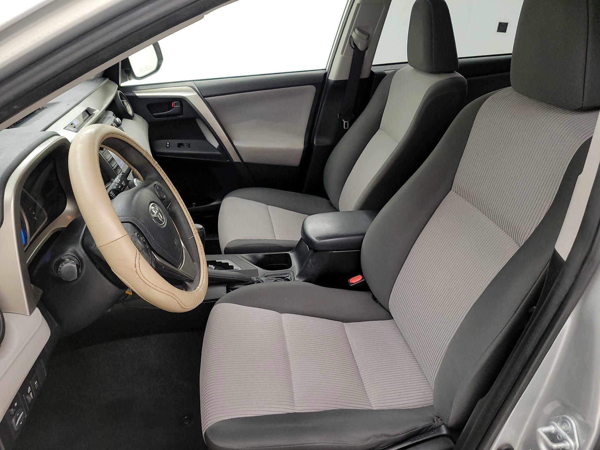 Thumbnail: 2014 Toyota RAV4 - 11