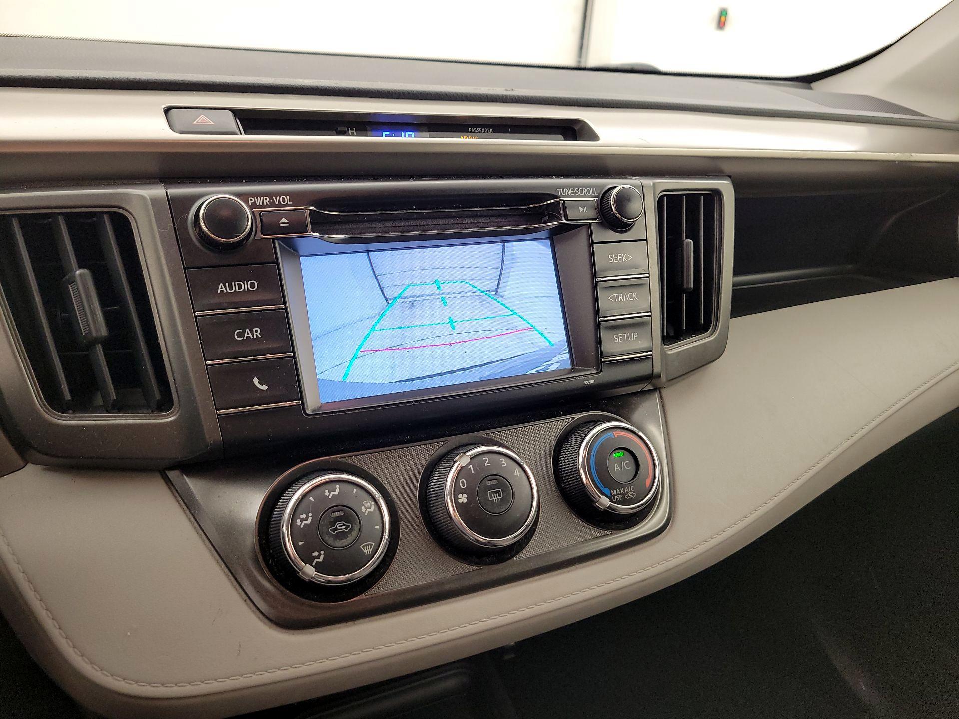 Thumbnail: 2014 Toyota RAV4 - 14