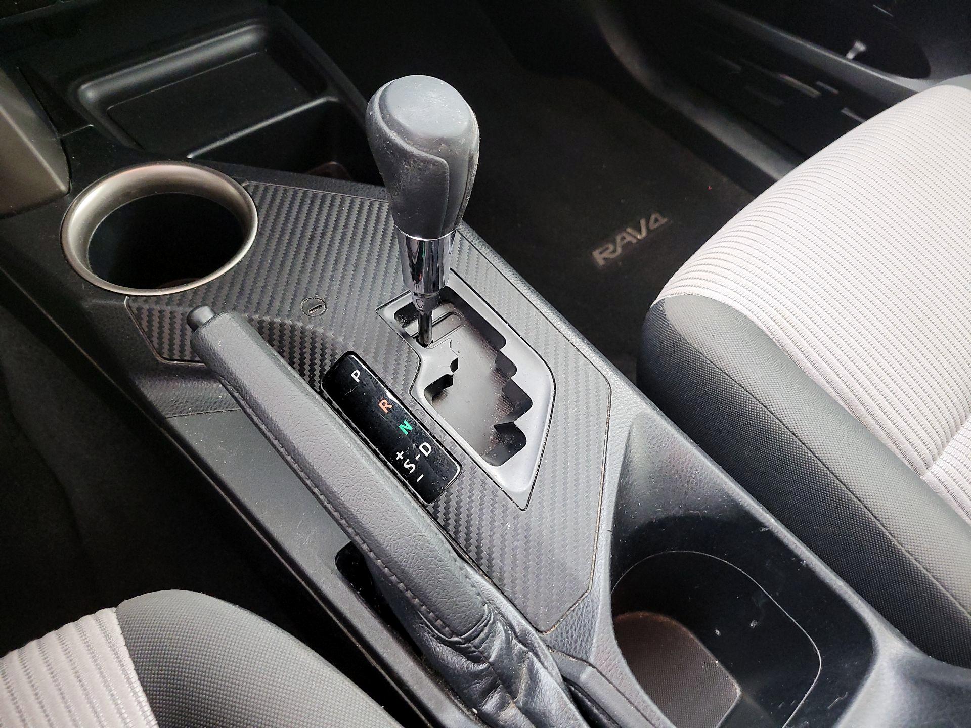 Thumbnail: 2014 Toyota RAV4 - 17