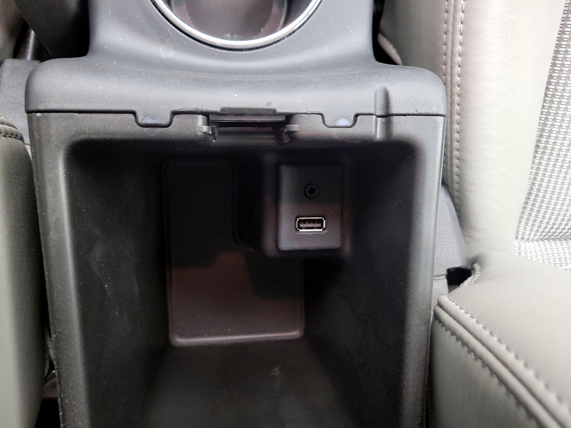 Thumbnail: 2016 Buick Verano - 17