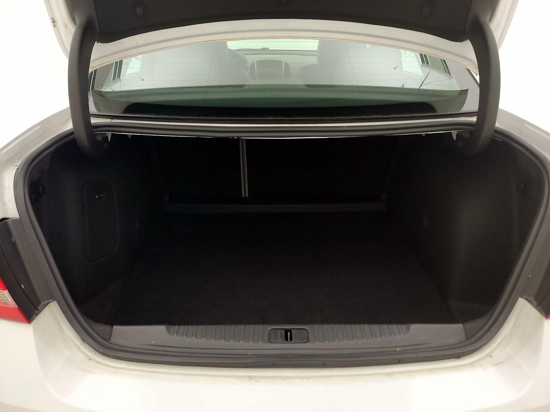 Thumbnail: 2016 Buick Verano - 19