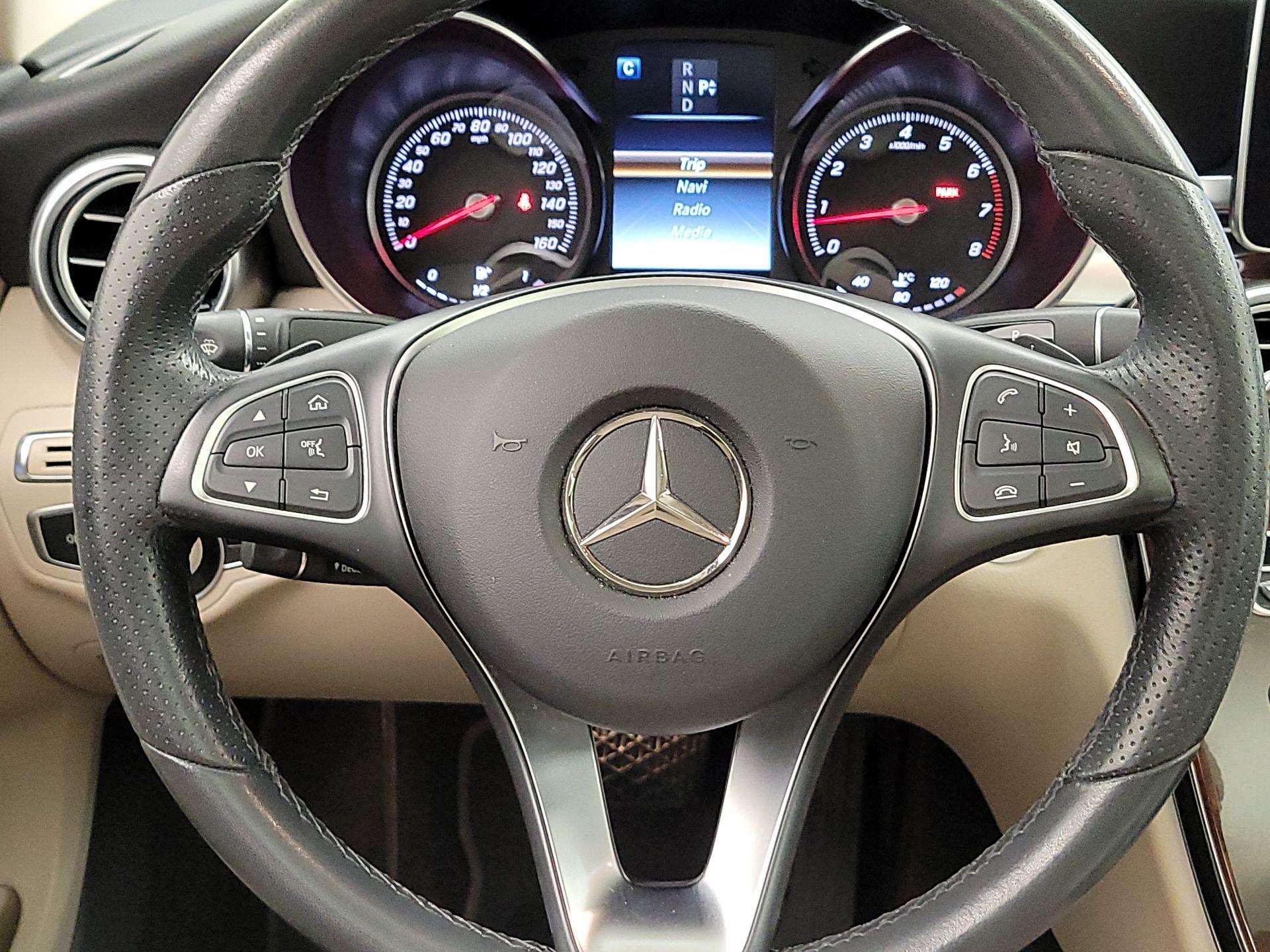 Thumbnail: 2017 Mercedes-Benz C-Class - 10