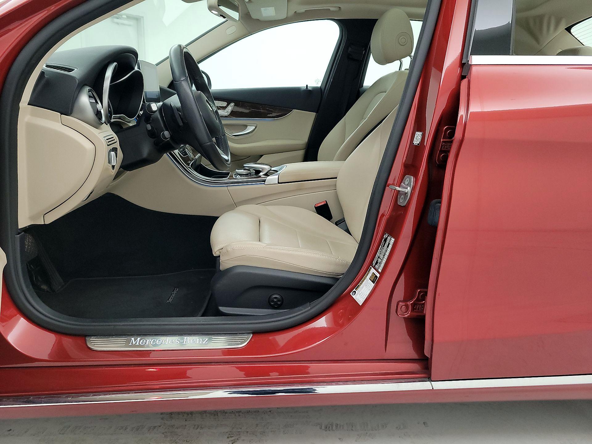 Thumbnail: 2017 Mercedes-Benz C-Class - 11