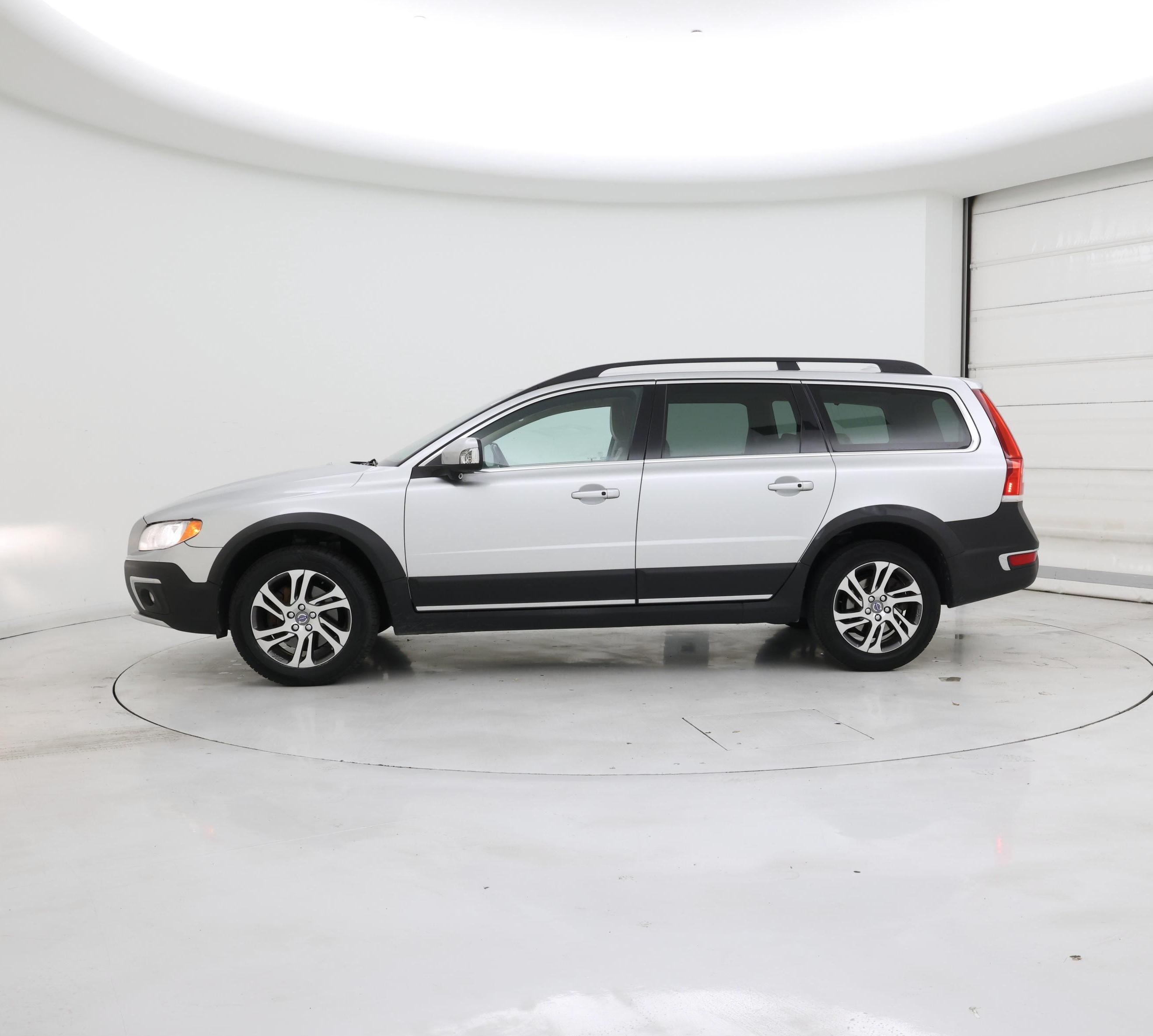 Thumbnail: 2015 Volvo XC70 - 3