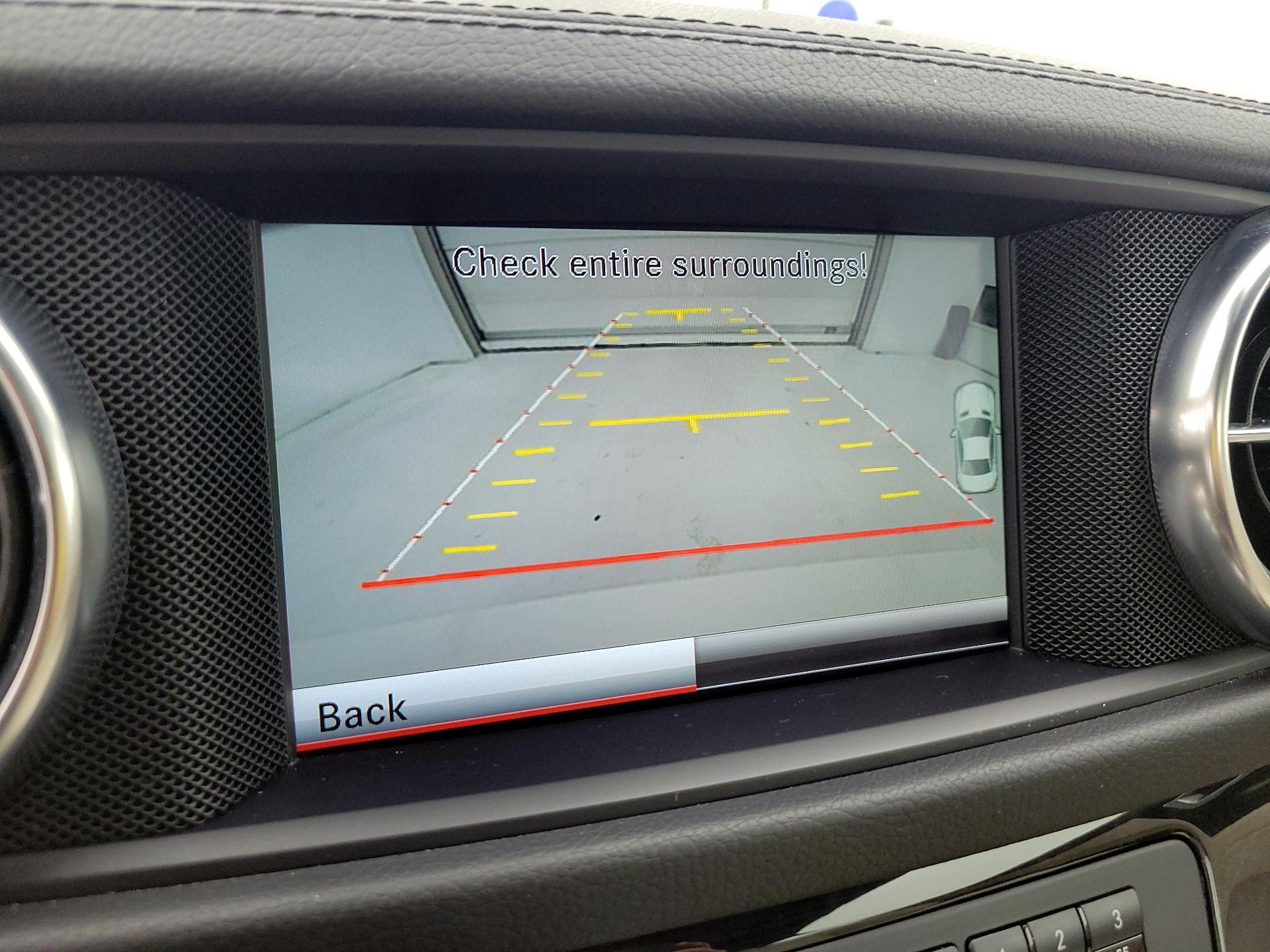 Thumbnail: 2016 Mercedes-Benz SL-Class - 15