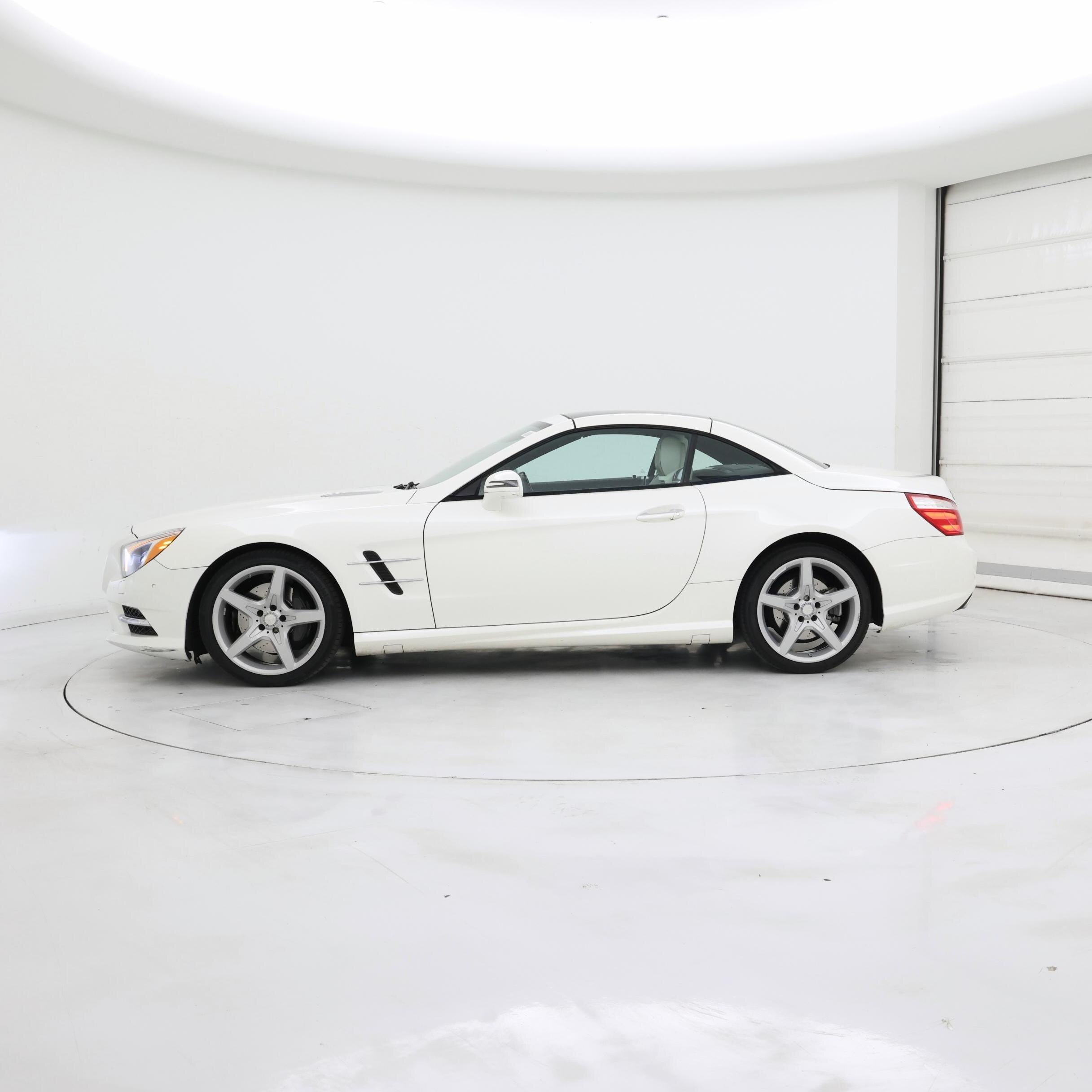 Thumbnail: 2016 Mercedes-Benz SL-Class - 3