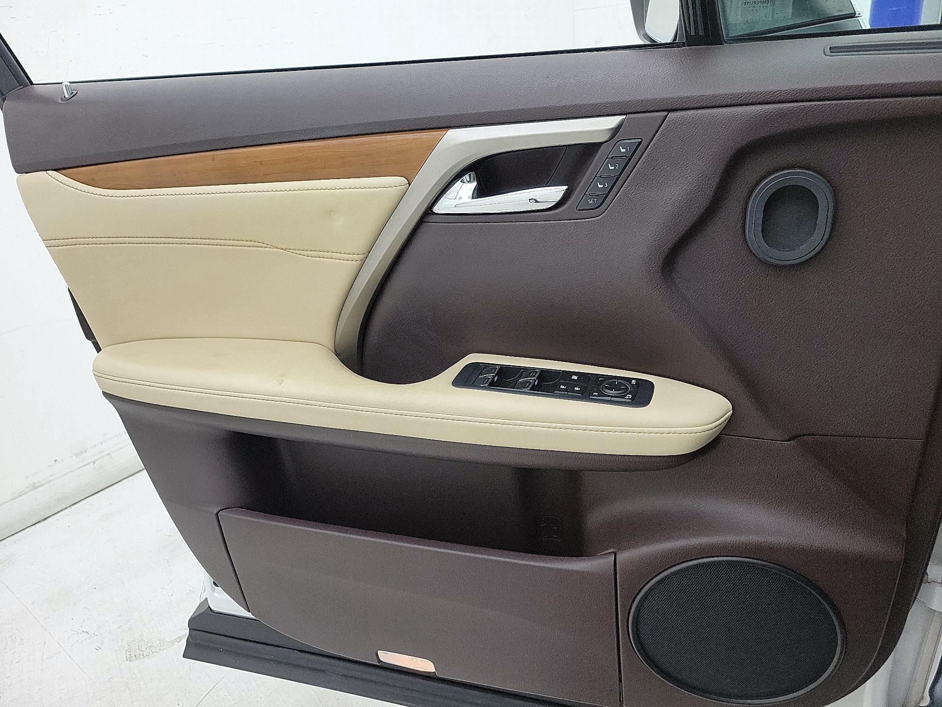 Thumbnail: 2018 Lexus RX - 12