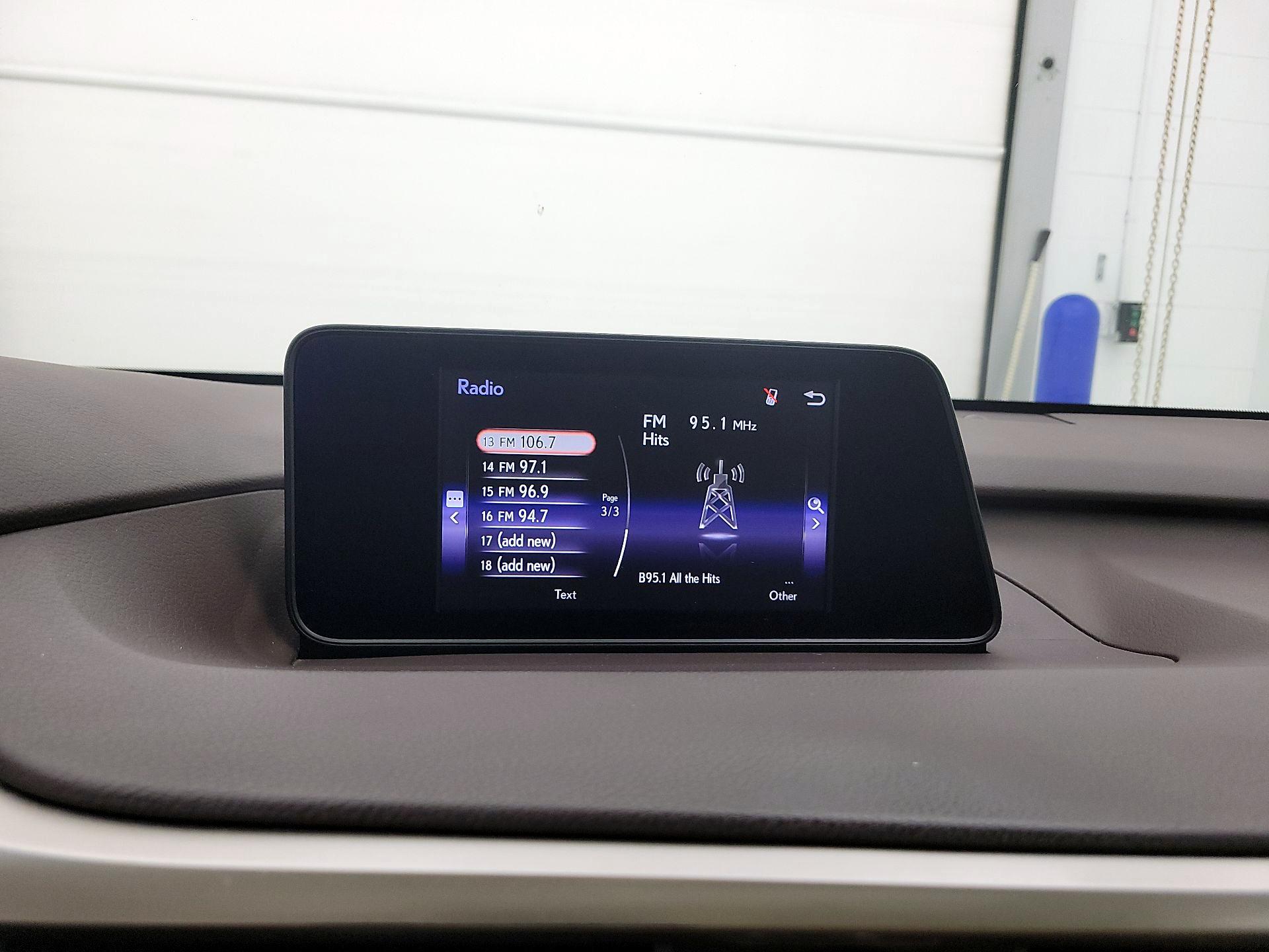 Thumbnail: 2018 Lexus RX - 15