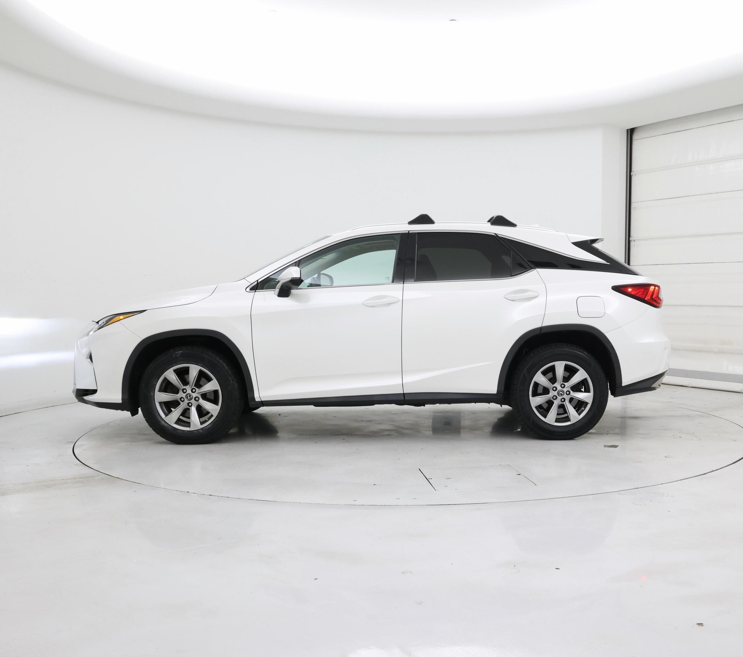 Thumbnail: 2018 Lexus RX - 3