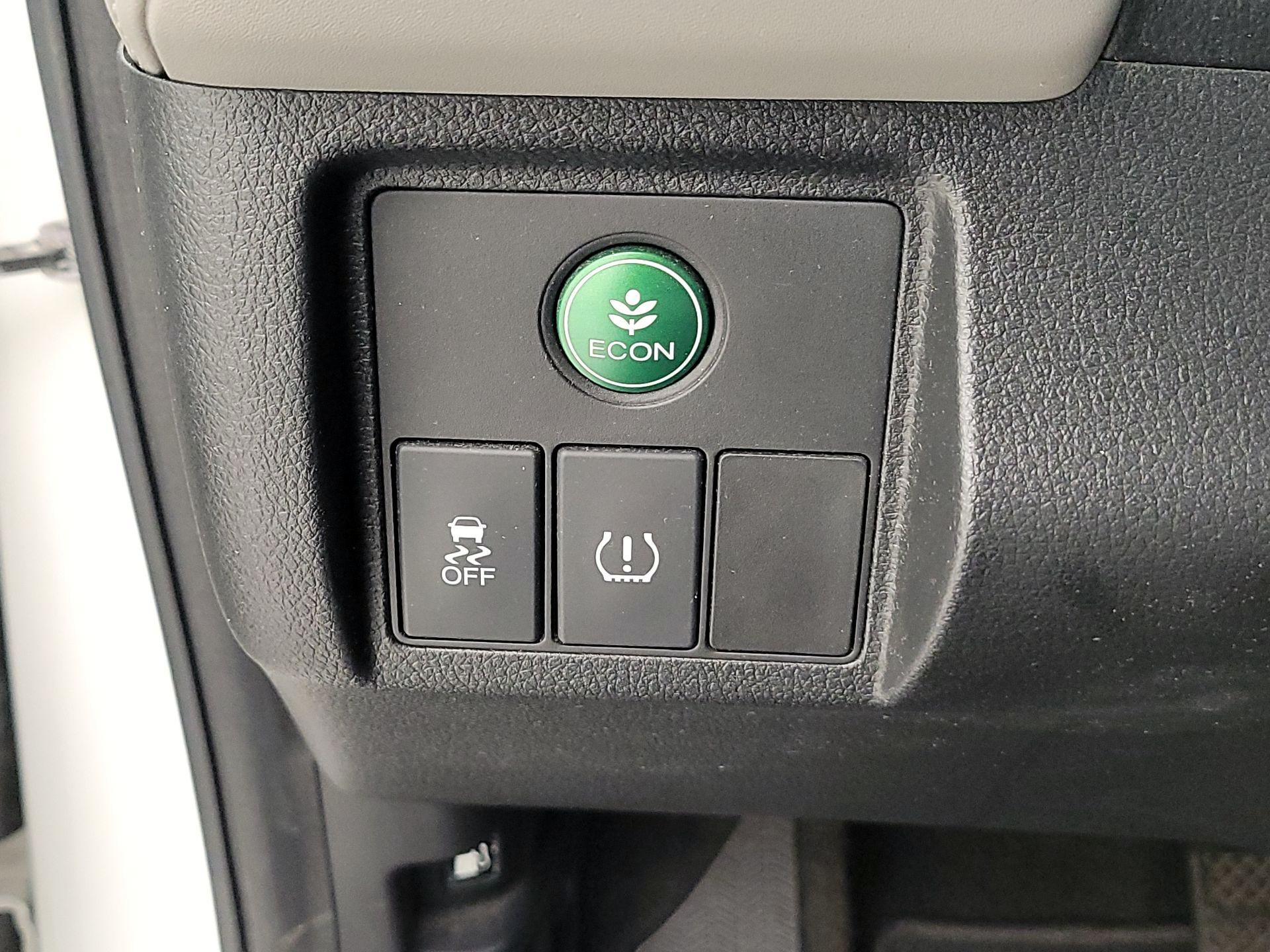 Thumbnail: 2017 Honda HR-V - 11