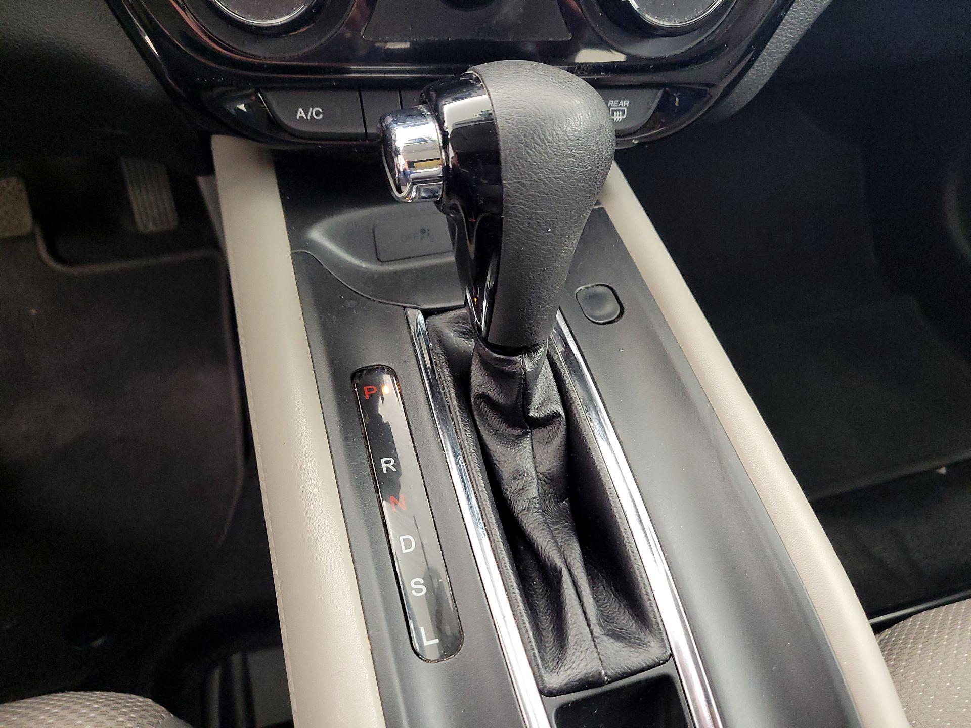 Thumbnail: 2017 Honda HR-V - 15