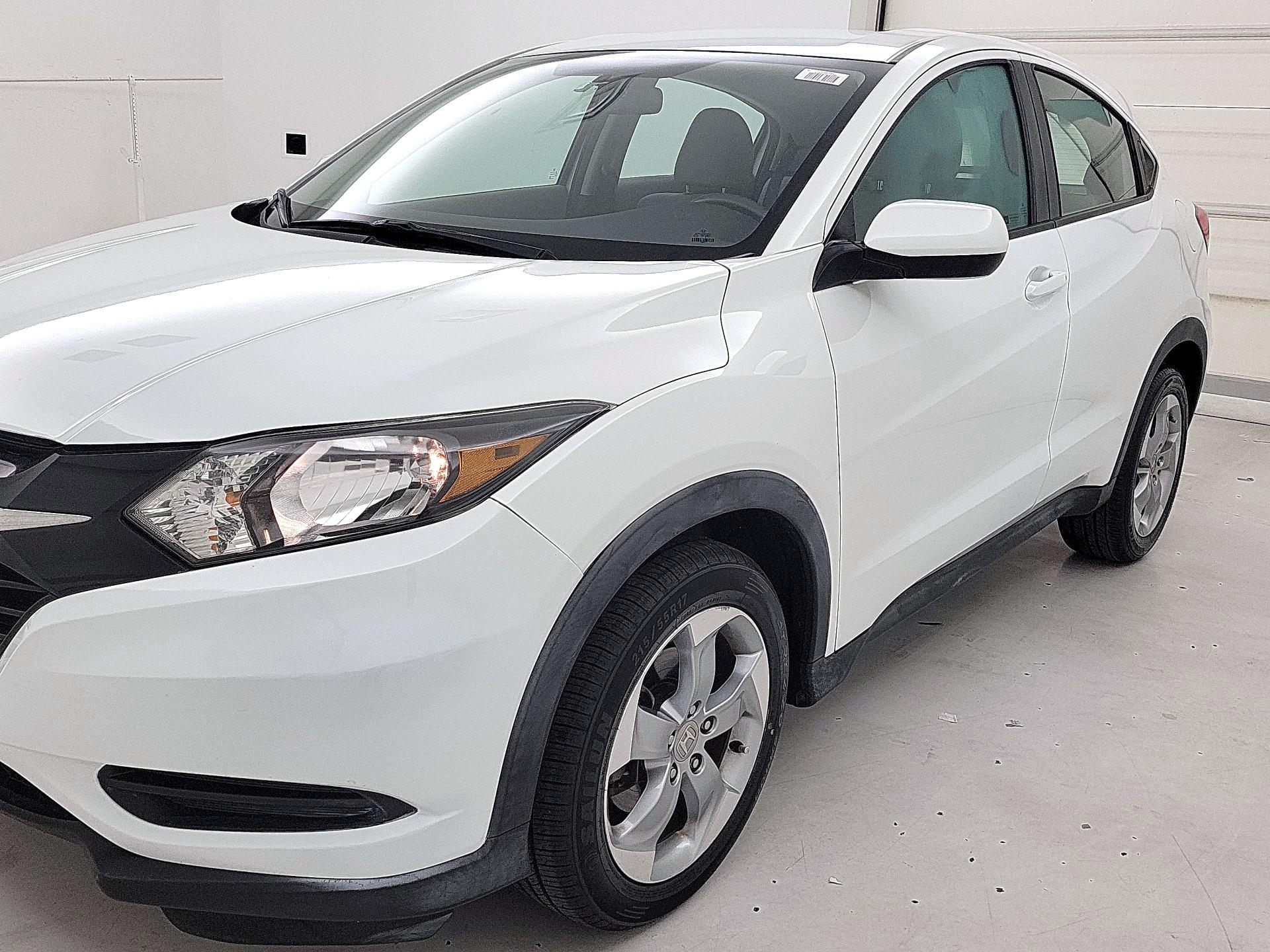 Thumbnail: 2017 Honda HR-V - 3