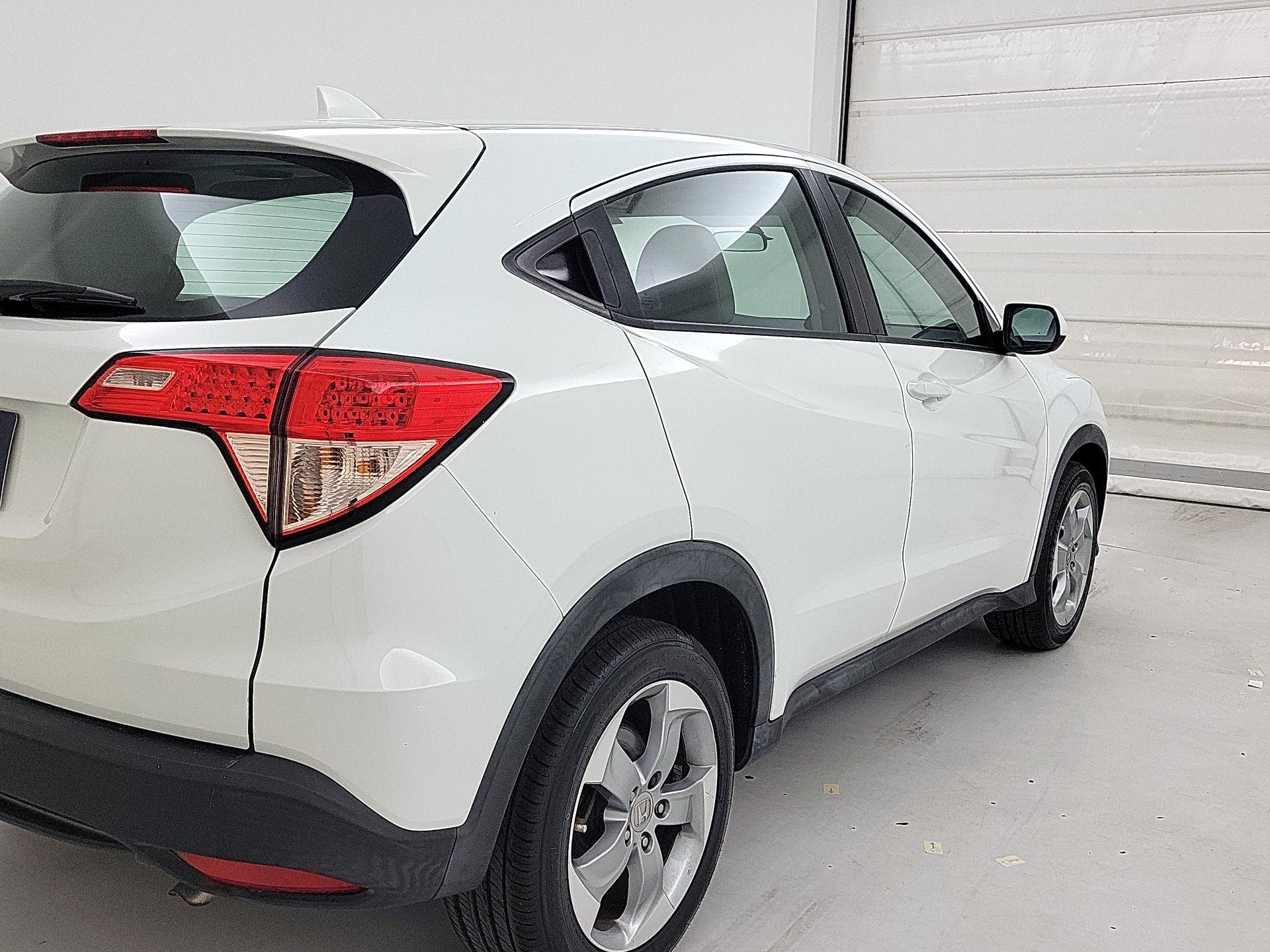 Thumbnail: 2017 Honda HR-V - 5