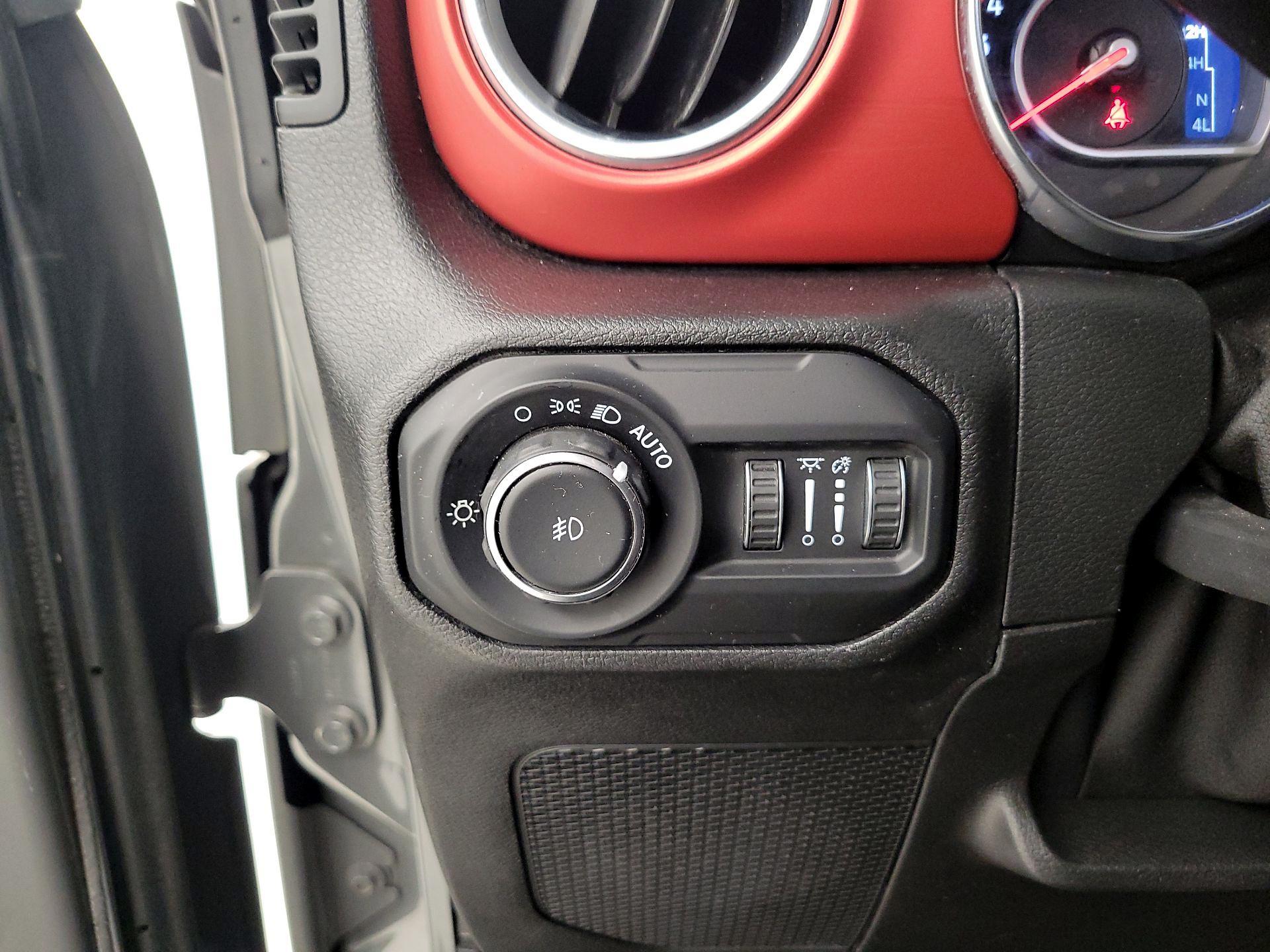 Thumbnail: 2021 Jeep Wrangler - 13