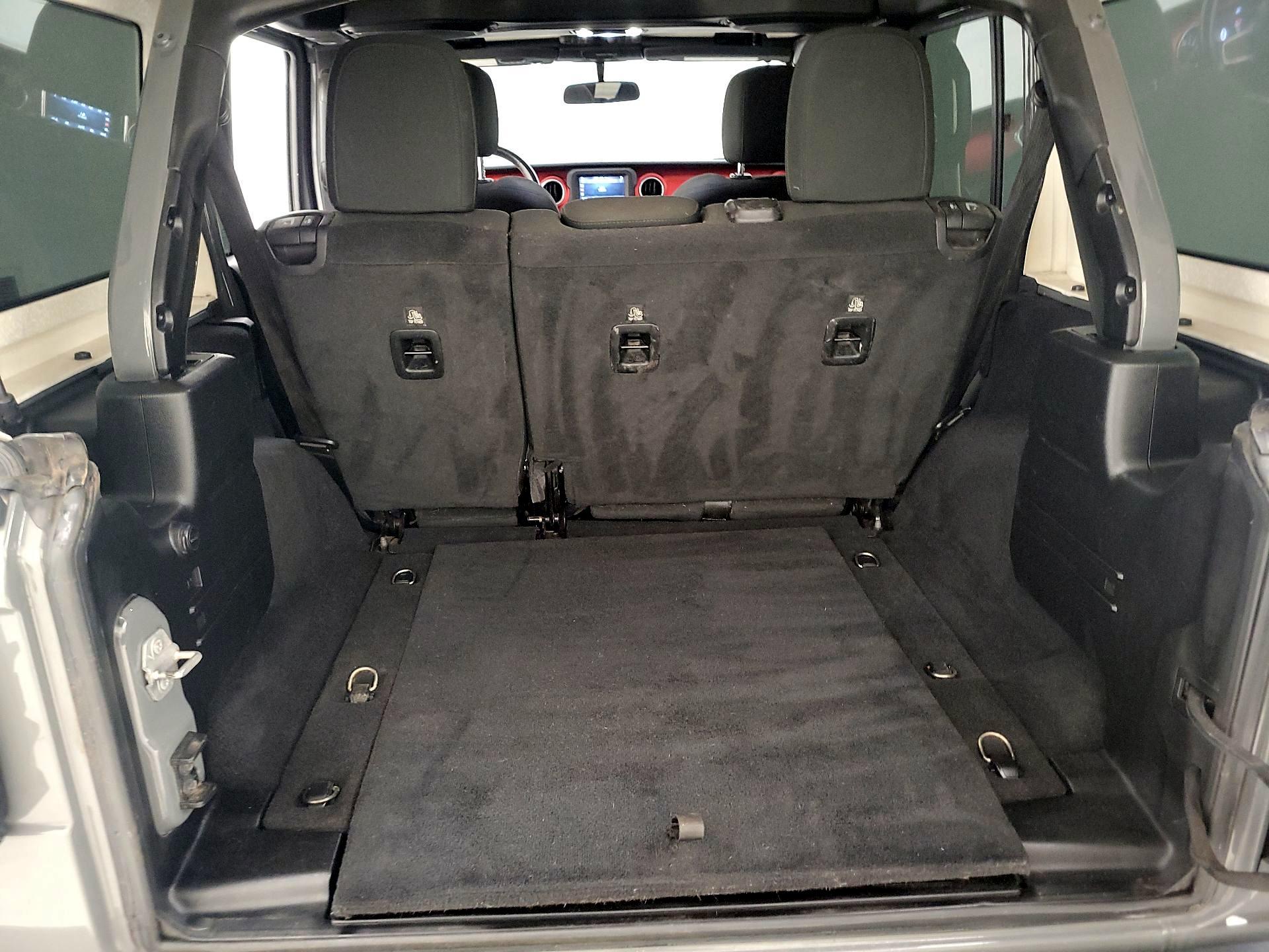 Thumbnail: 2021 Jeep Wrangler - 20