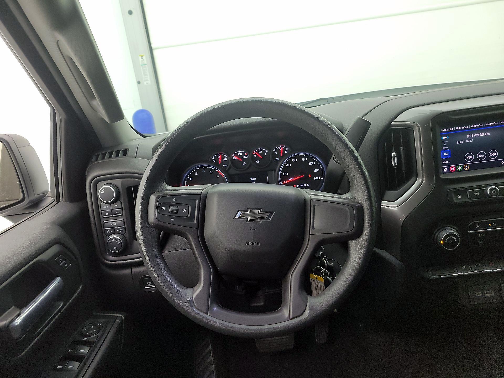 Thumbnail: 2021 Chevrolet Silverado 1500 - 10