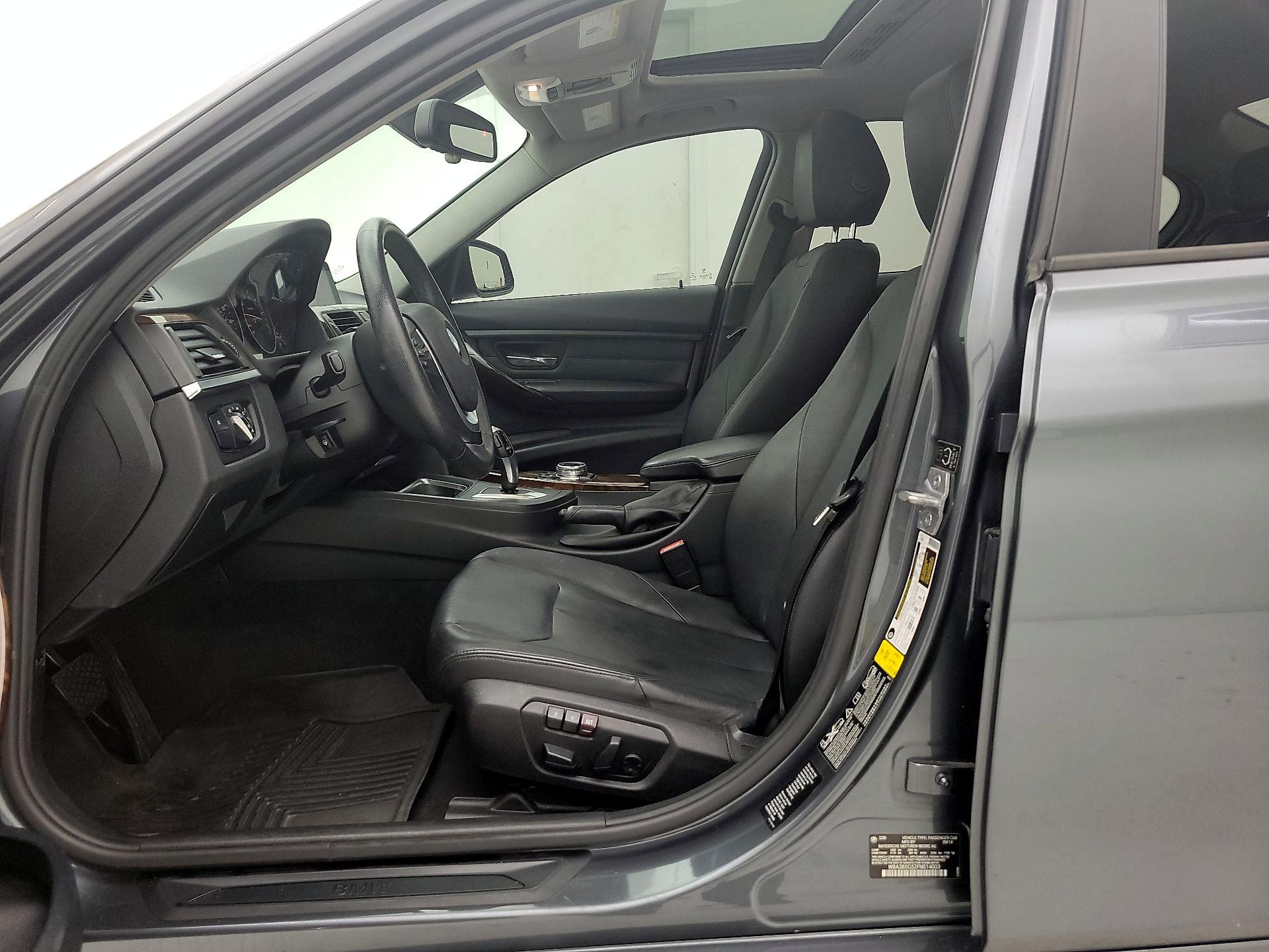 Thumbnail: 2015 BMW 3 Series - 11