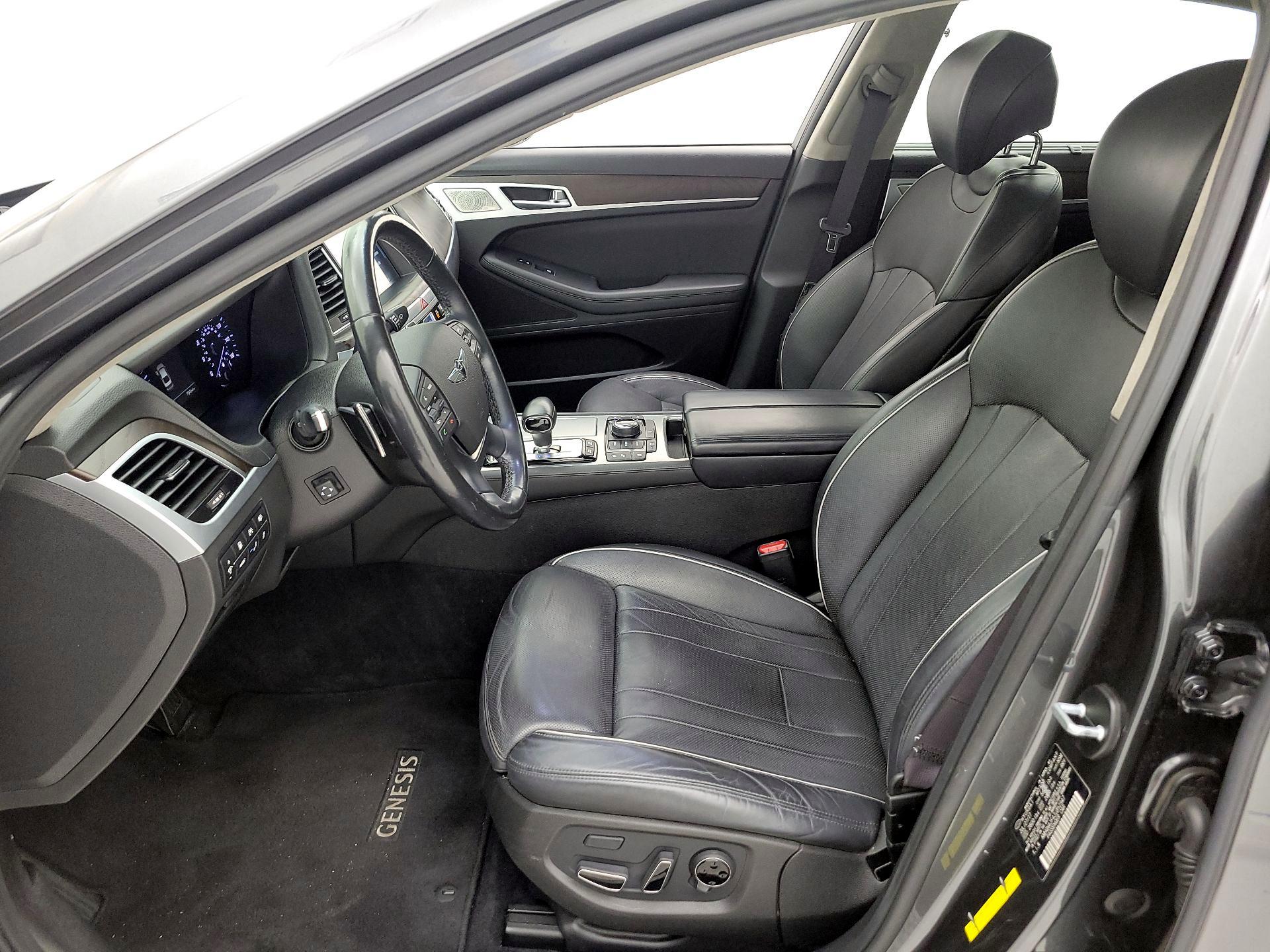 Thumbnail: 2018 Genesis G80 - 11