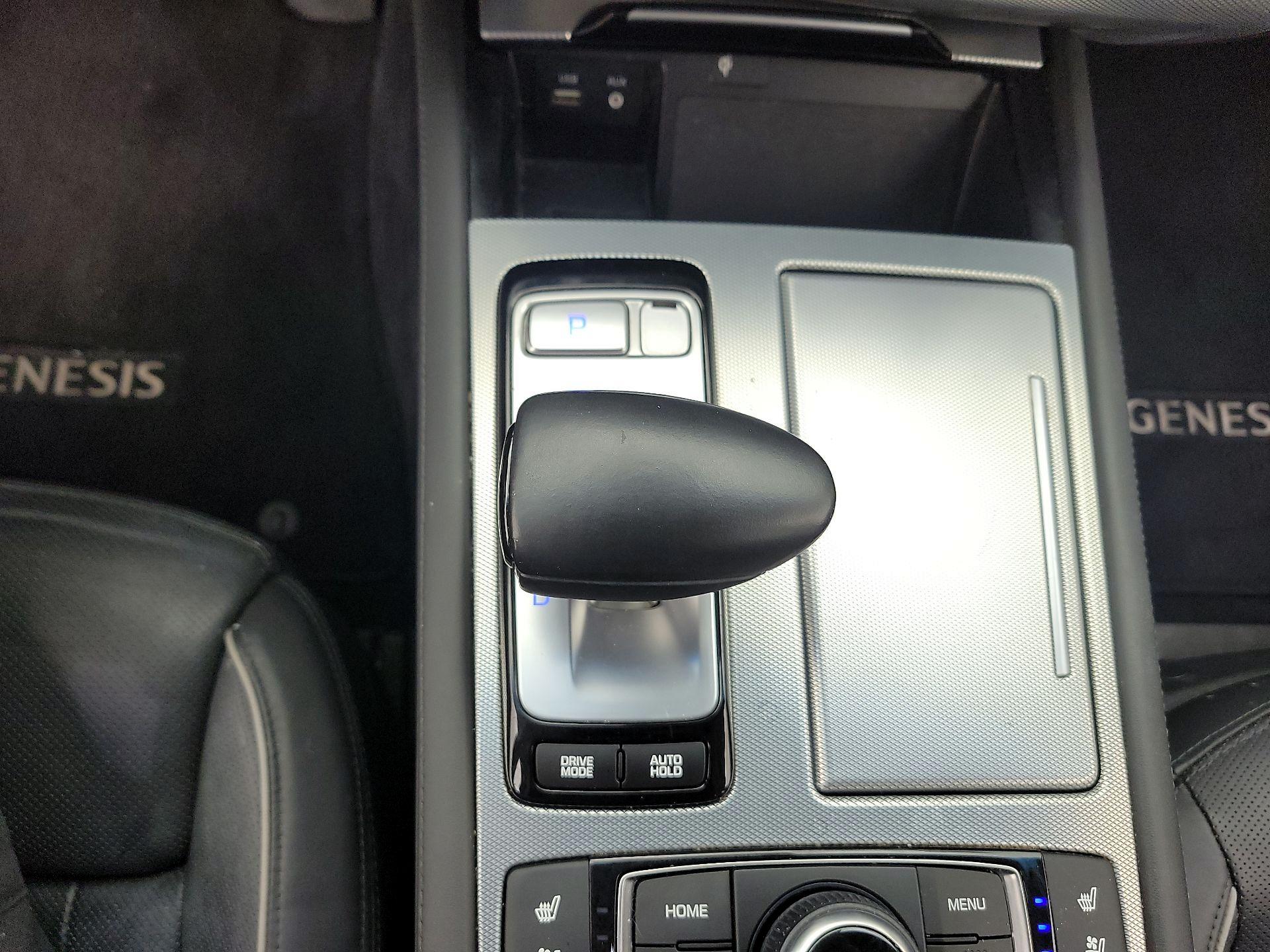 Thumbnail: 2018 Genesis G80 - 18