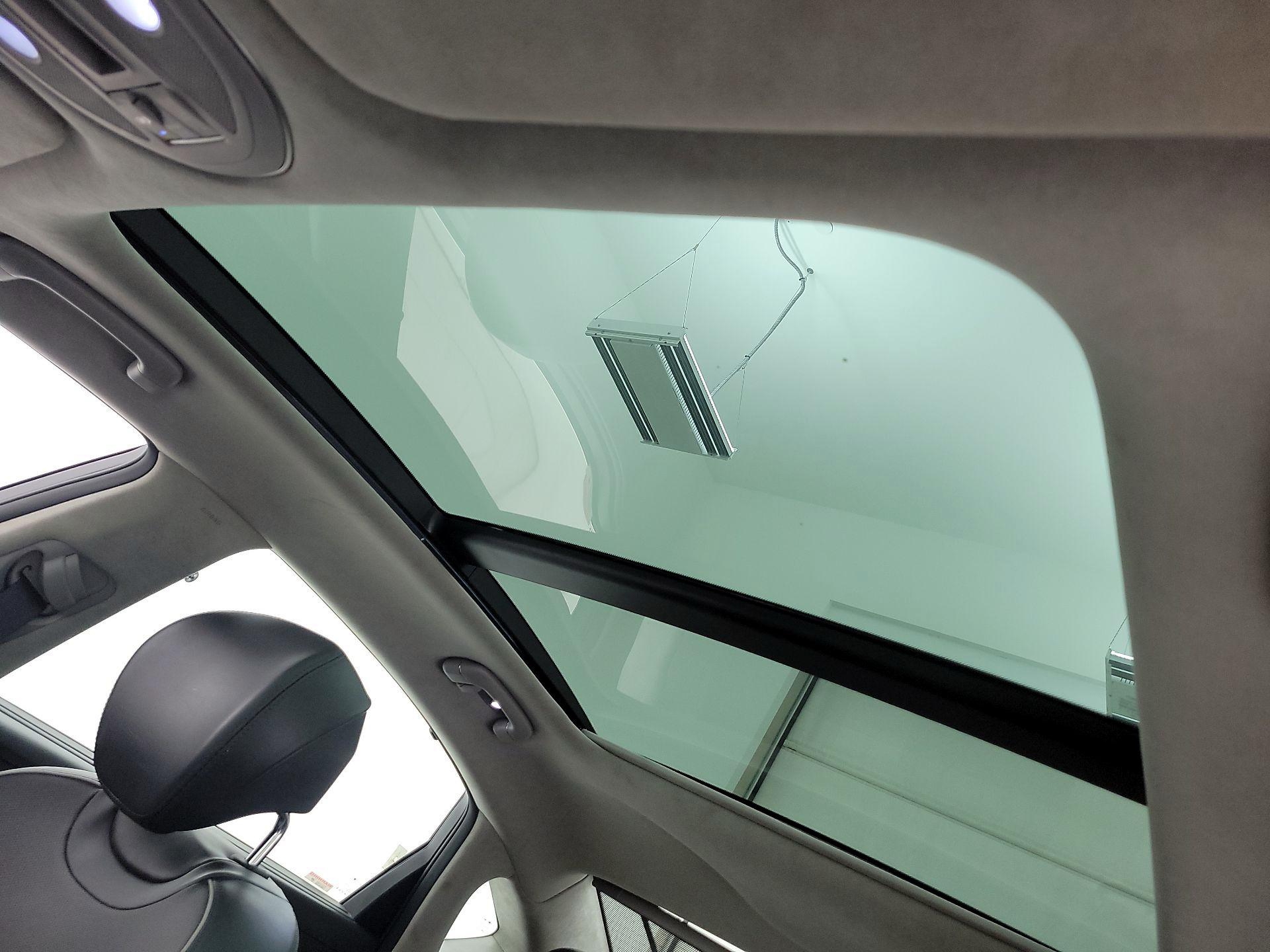 Thumbnail: 2018 Genesis G80 - 20