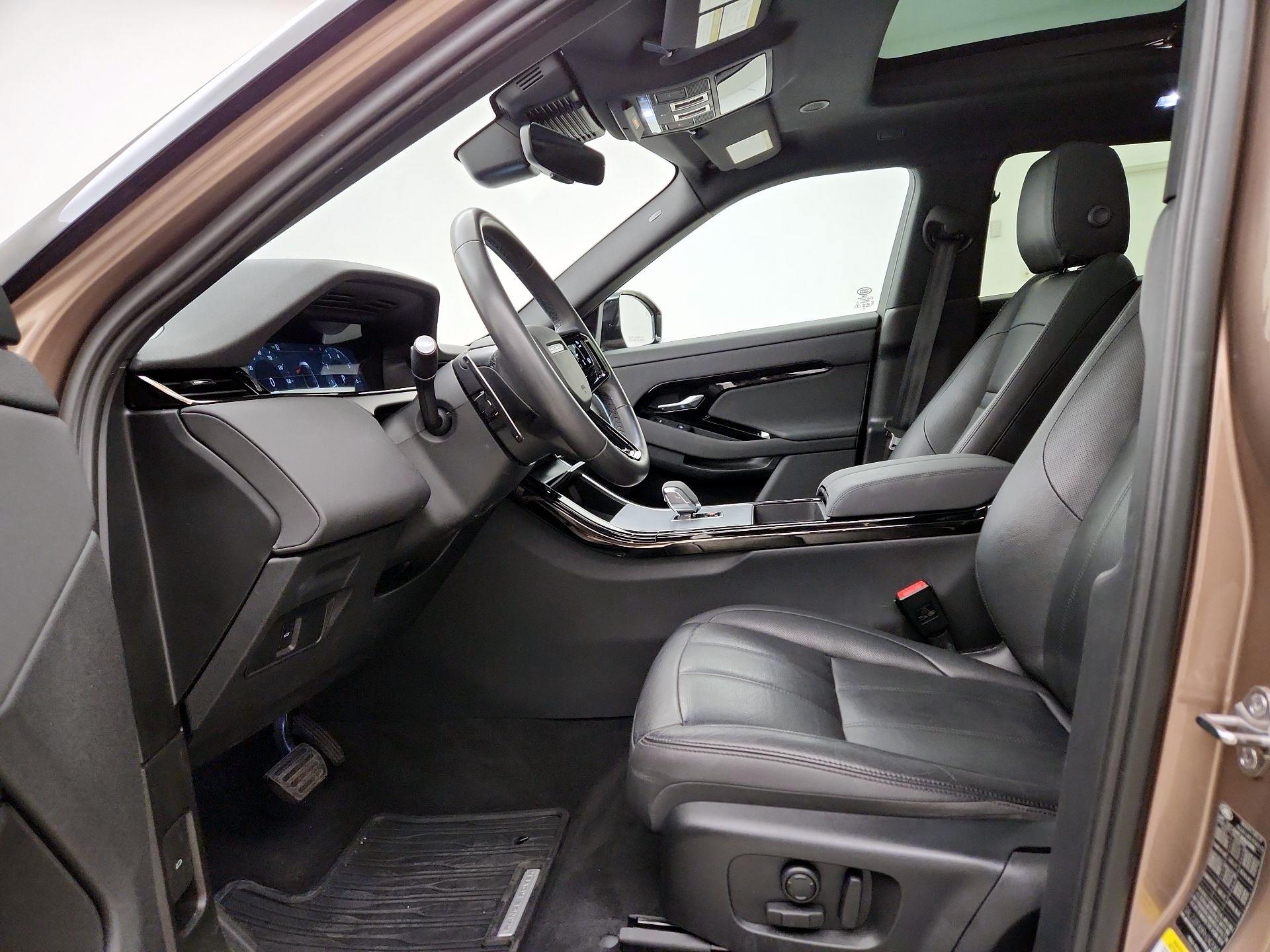 Thumbnail: 2024 Land Rover Range Rover Evoque - 11