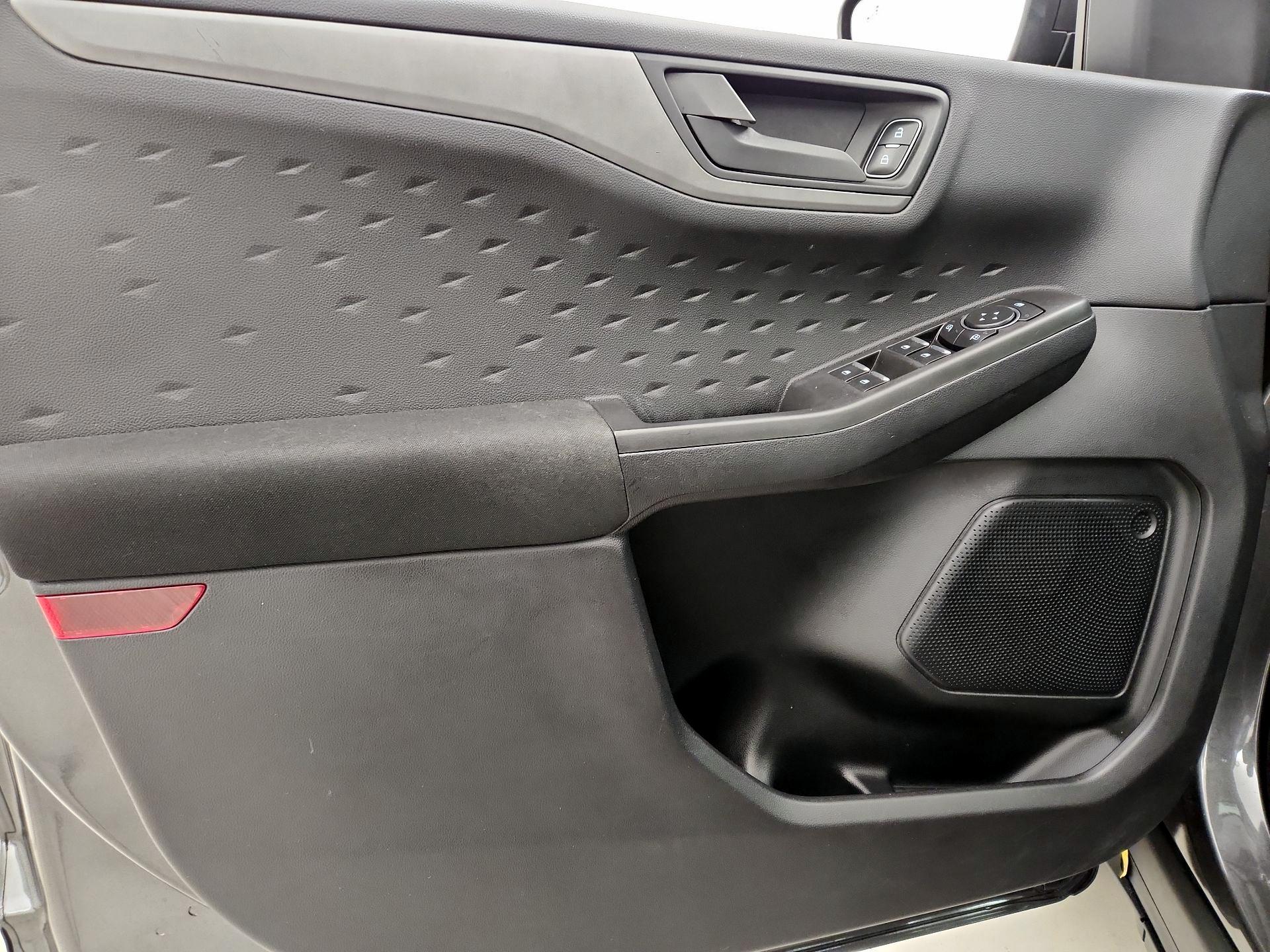 Thumbnail: 2020 Ford Escape - 12