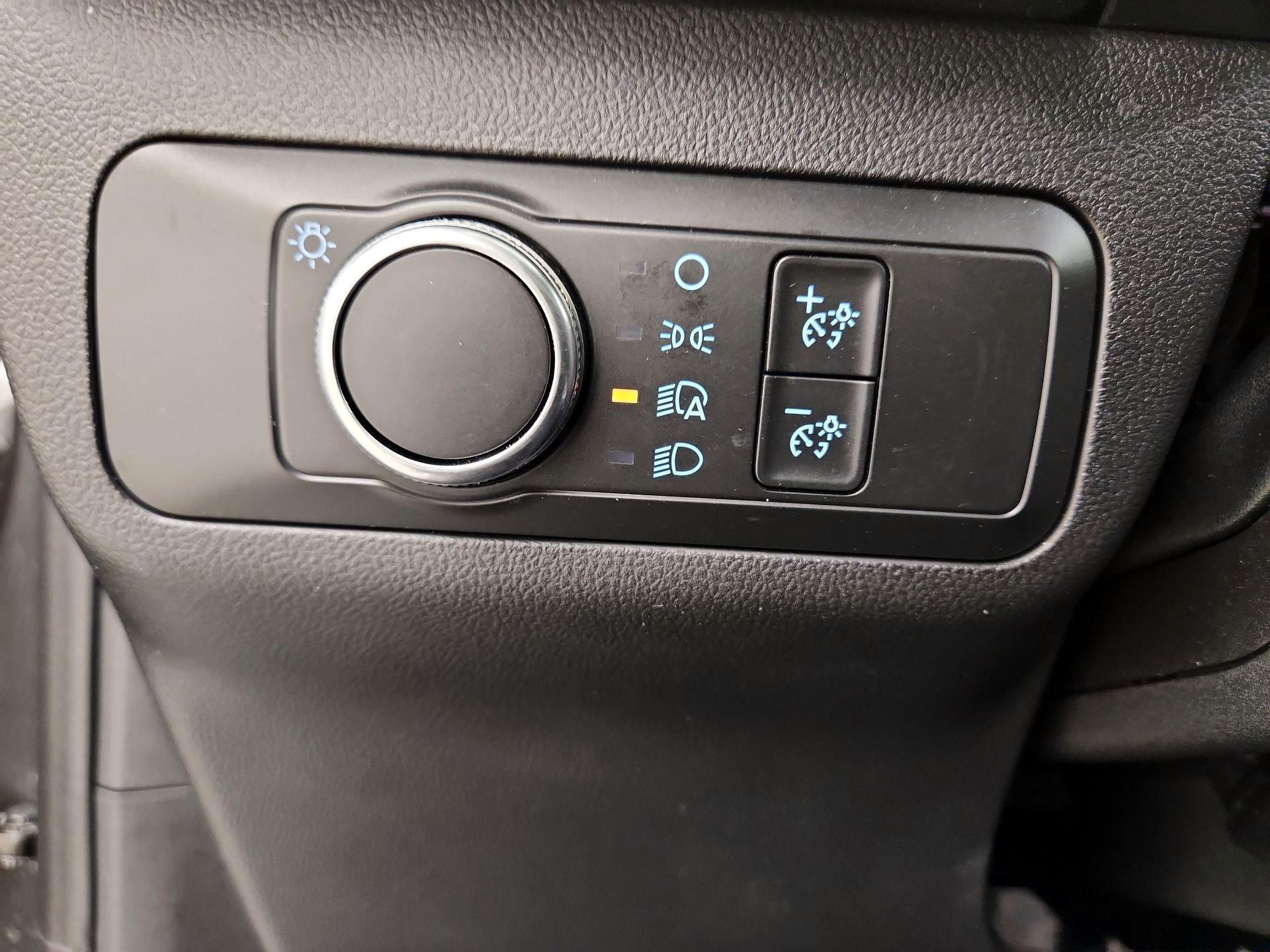 Thumbnail: 2020 Ford Escape - 13