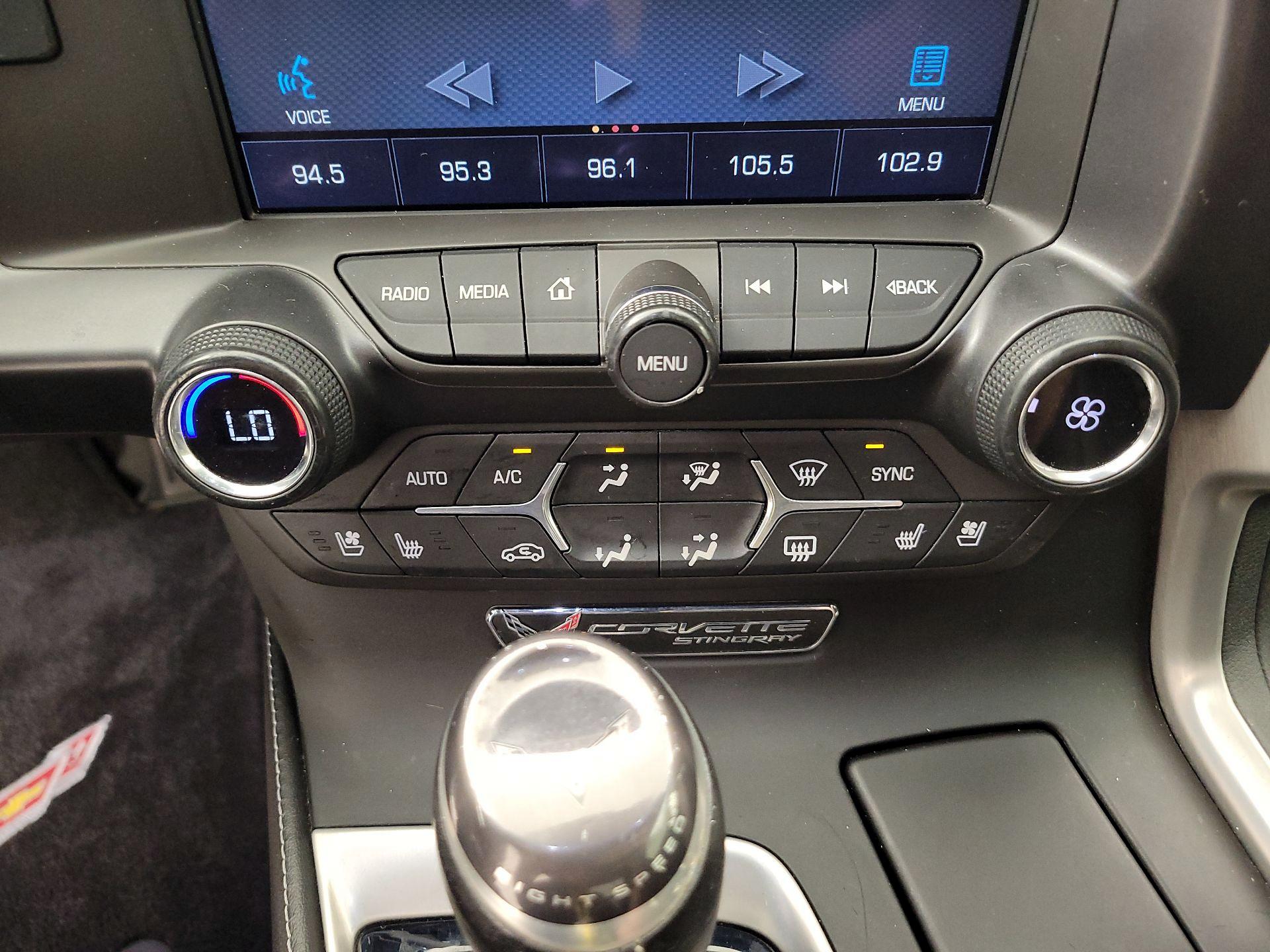 Thumbnail: 2015 Chevrolet Corvette - 16