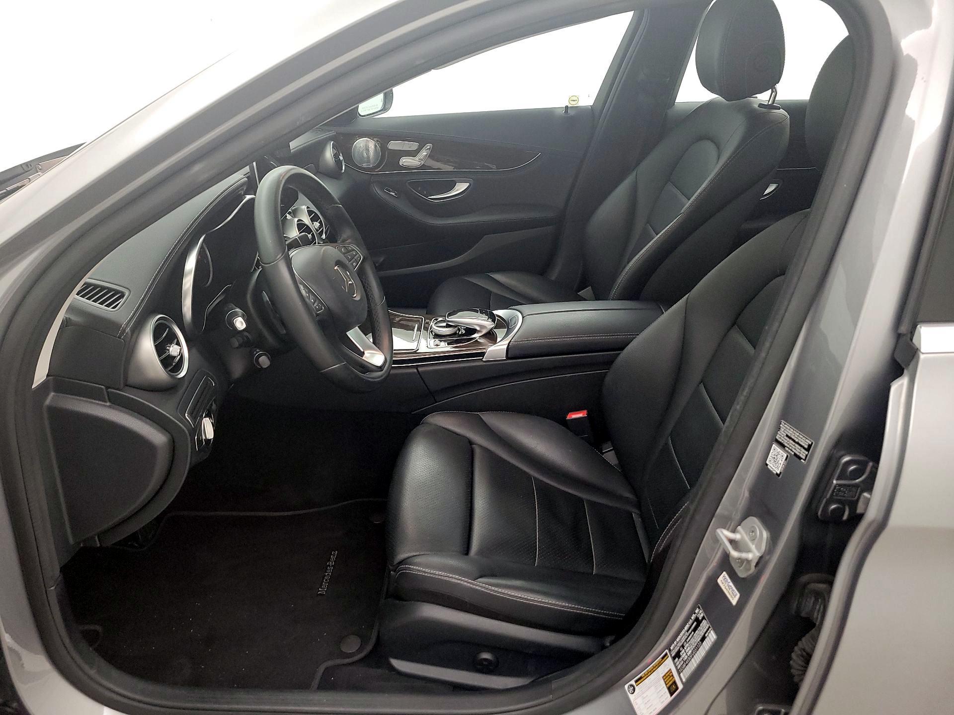 Thumbnail: 2015 Mercedes-Benz C-Class - 11