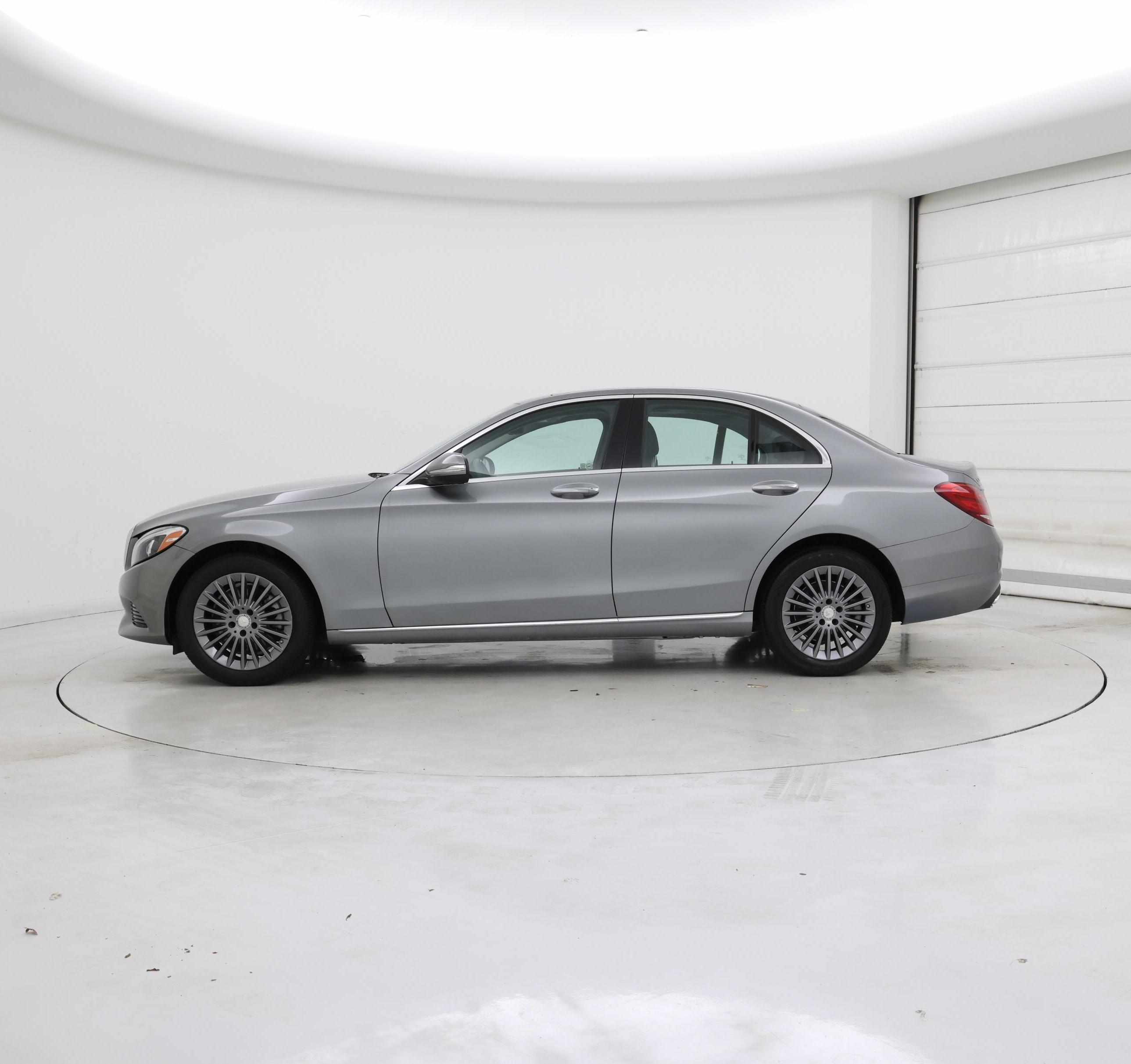 Thumbnail: 2015 Mercedes-Benz C-Class - 3
