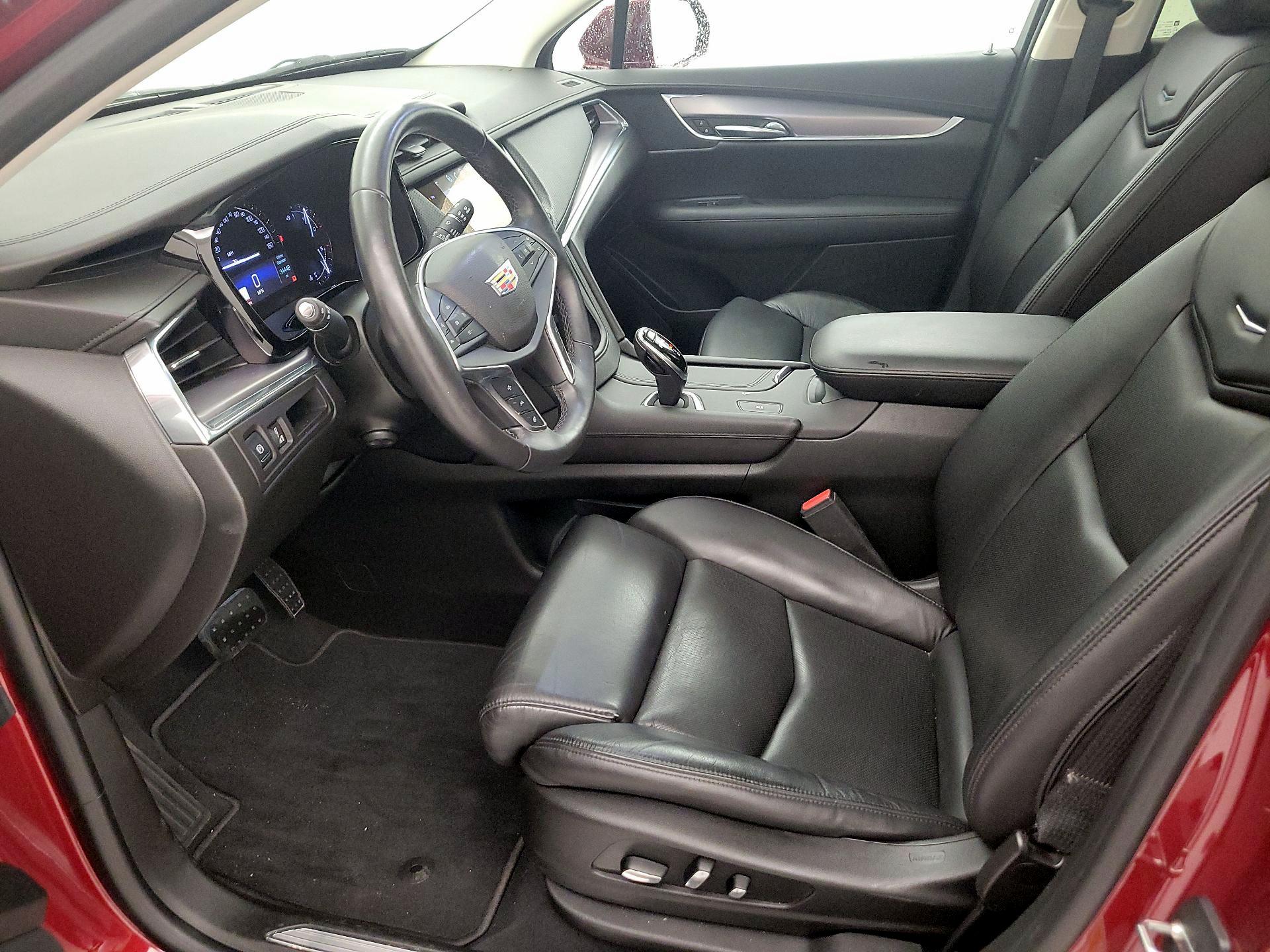 Thumbnail: 2017 Cadillac XT5 - 9