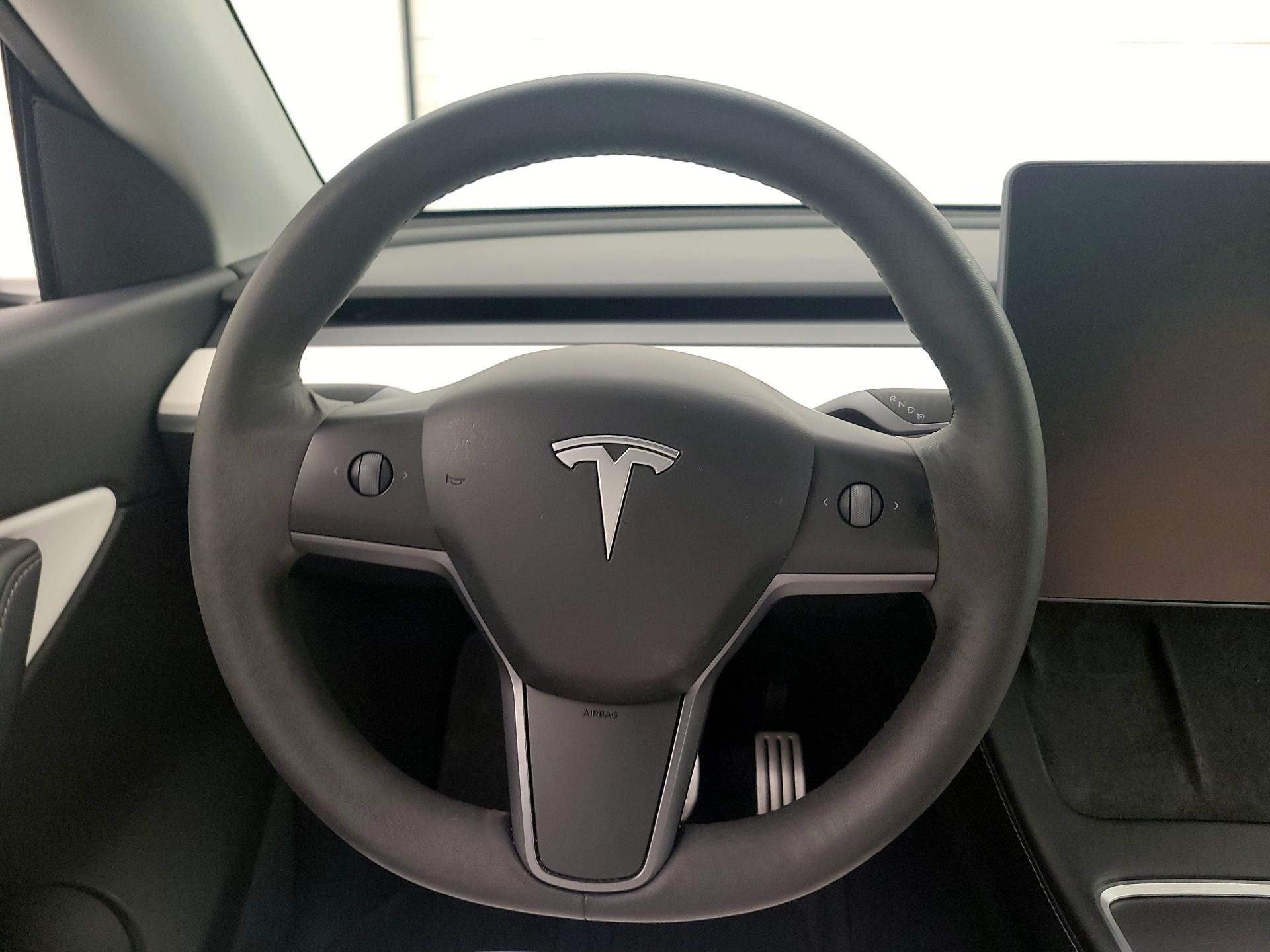 Thumbnail: 2022 Tesla Model Y - 10