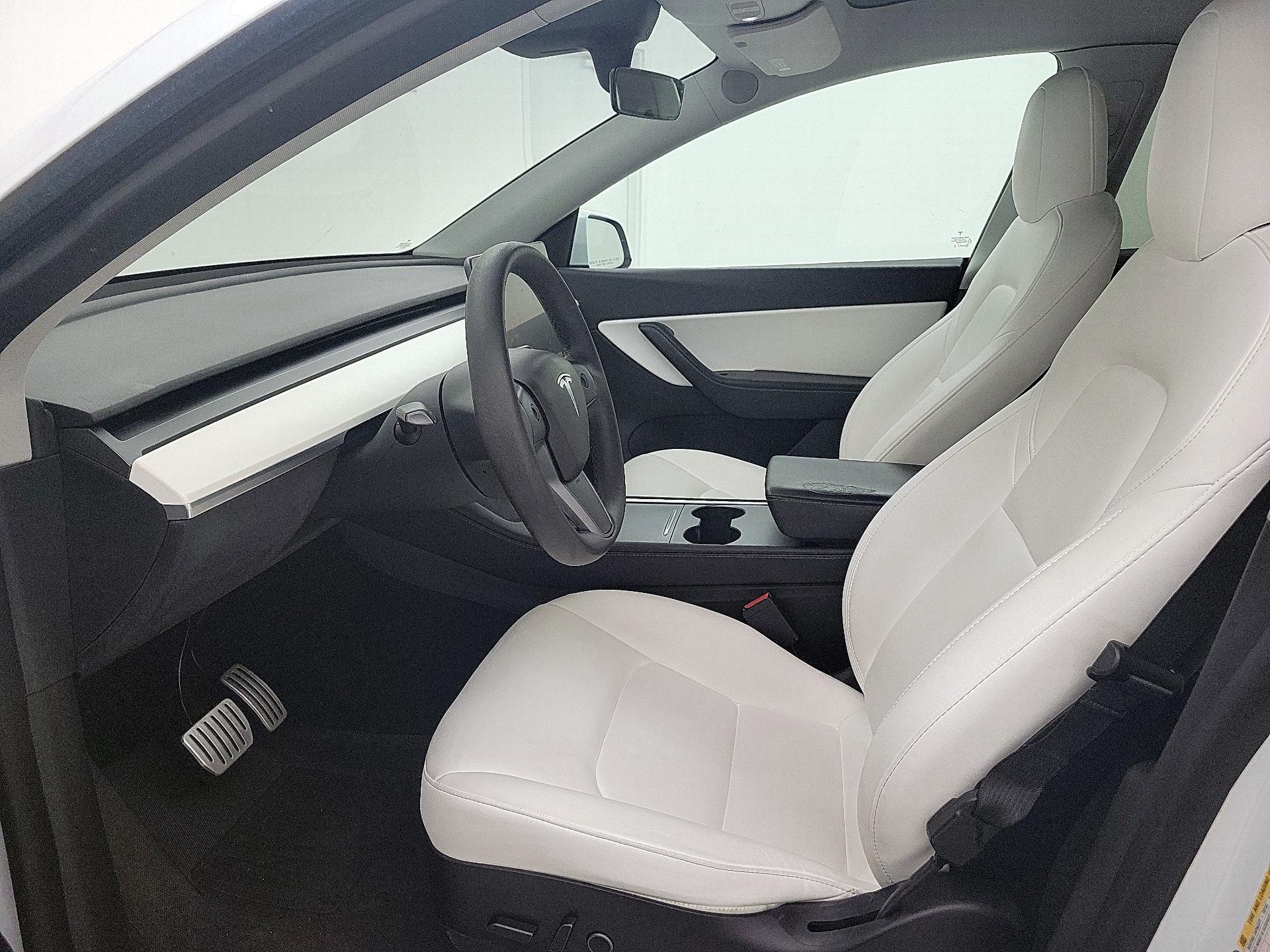 Thumbnail: 2022 Tesla Model Y - 11