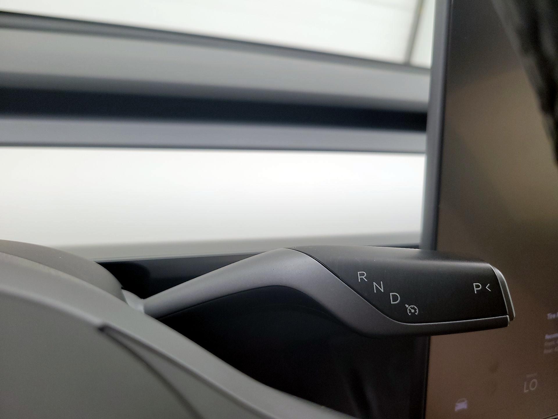 Thumbnail: 2022 Tesla Model Y - 17