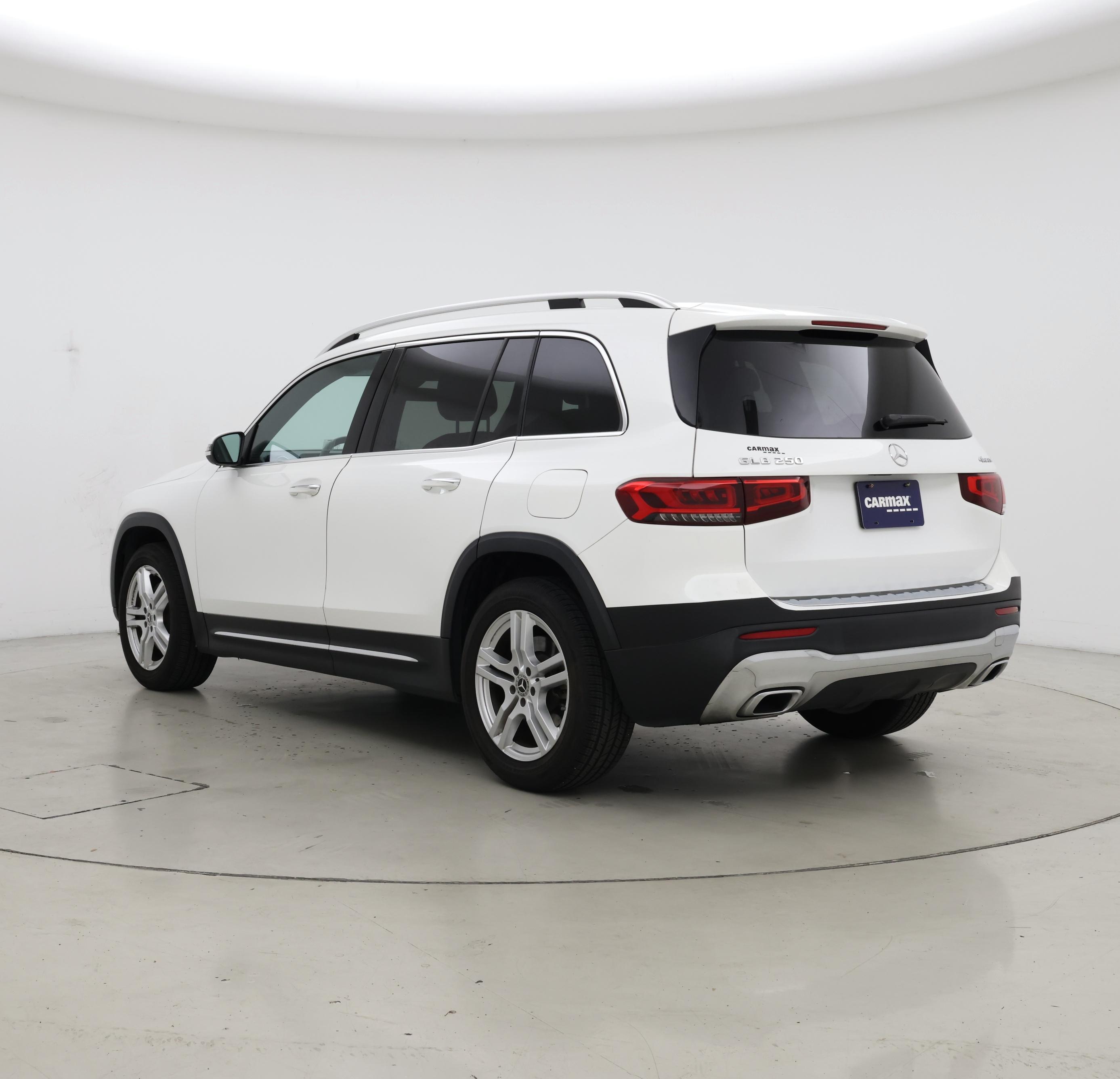 Thumbnail: 2020 Mercedes-Benz GLB - 2