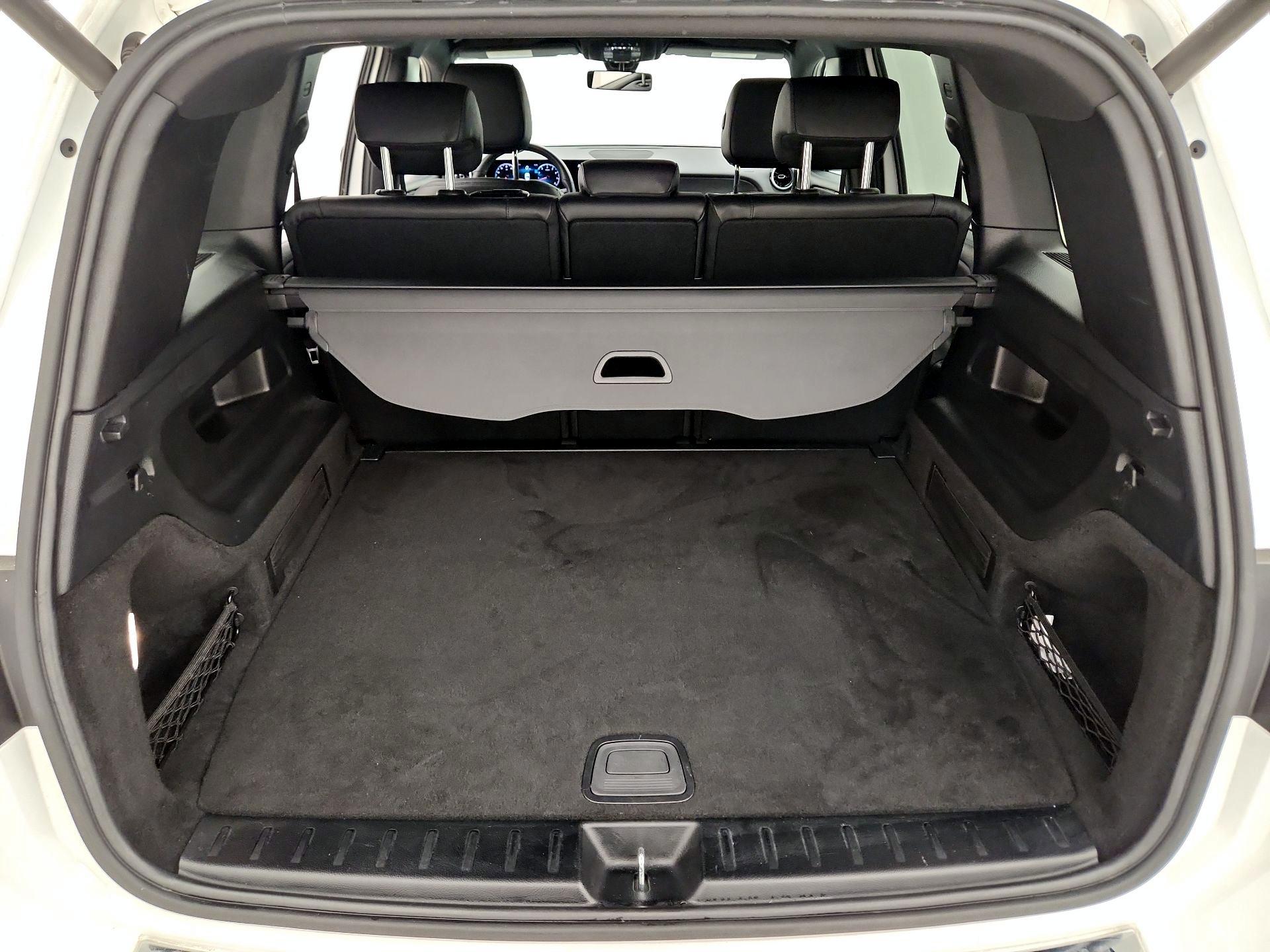 Thumbnail: 2020 Mercedes-Benz GLB - 20