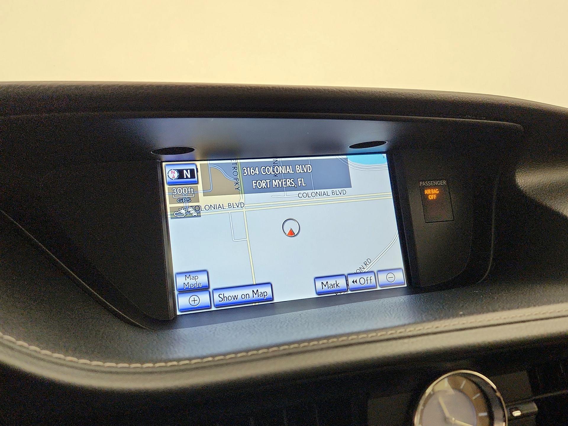 Thumbnail: 2014 Lexus ES - 14