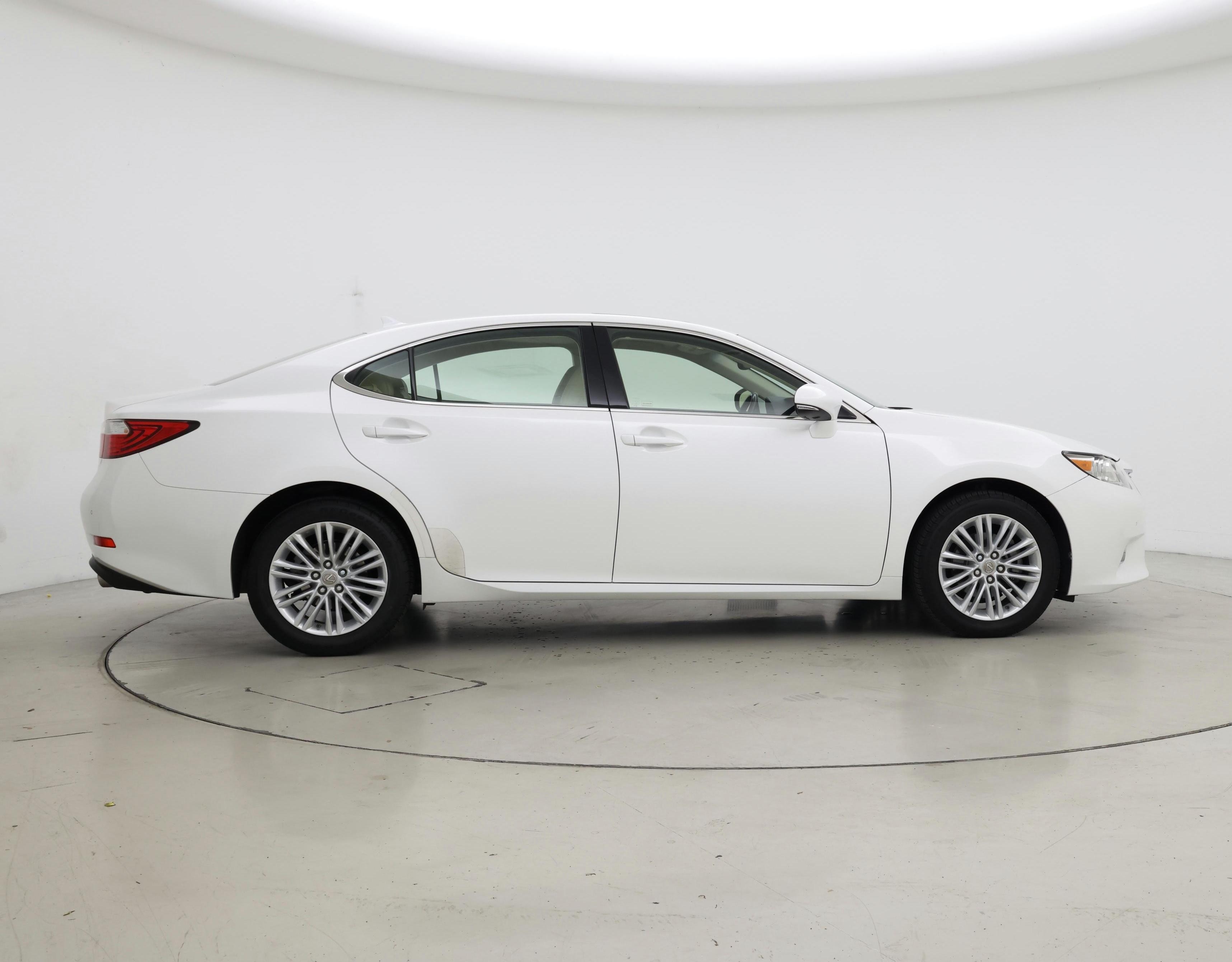 Thumbnail: 2014 Lexus ES - 7