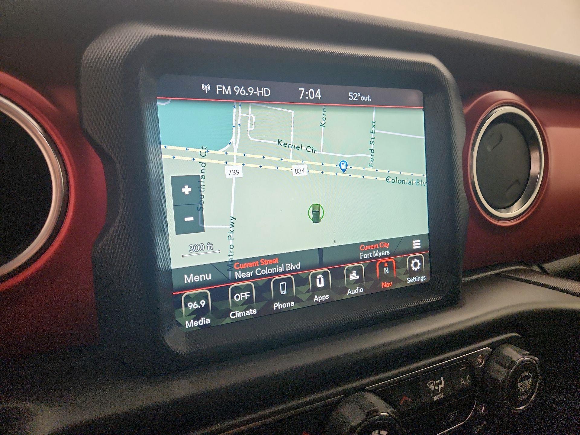 Thumbnail: 2022 Jeep Wrangler - 14