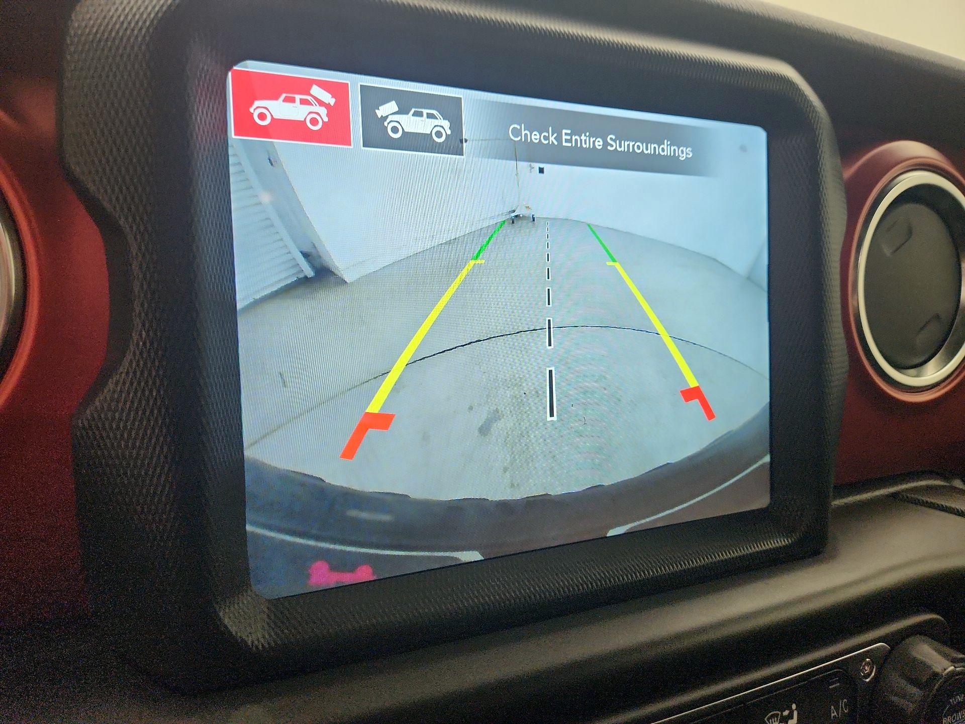 Thumbnail: 2022 Jeep Wrangler - 15