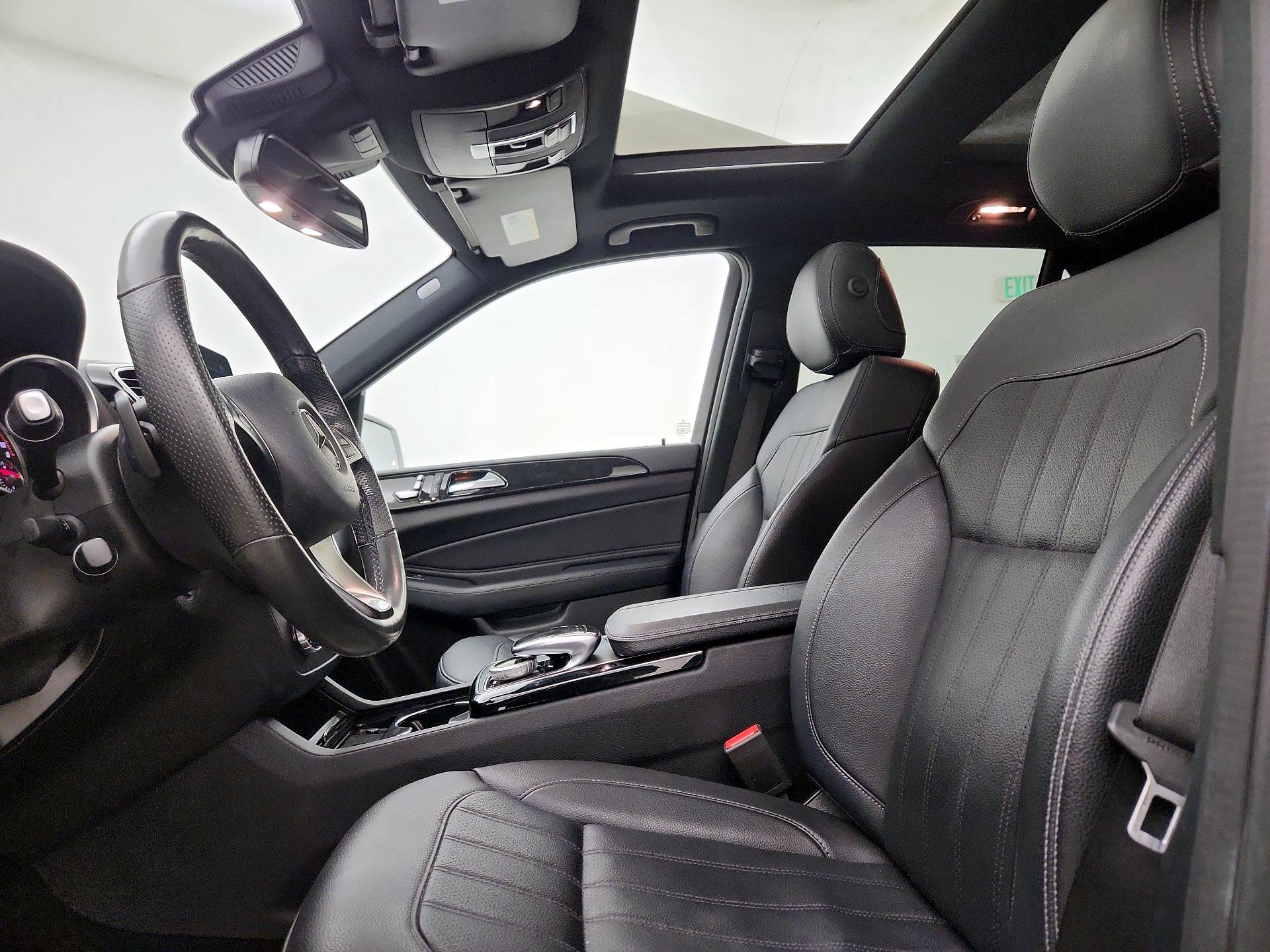 Thumbnail: 2018 Mercedes-Benz GLE - 18