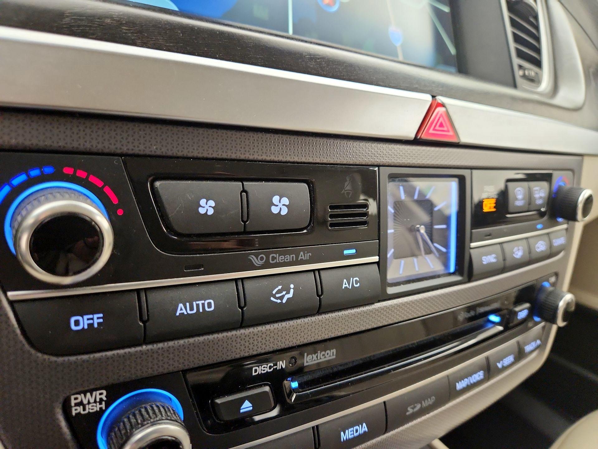 Thumbnail: 2016 Hyundai Genesis - 17