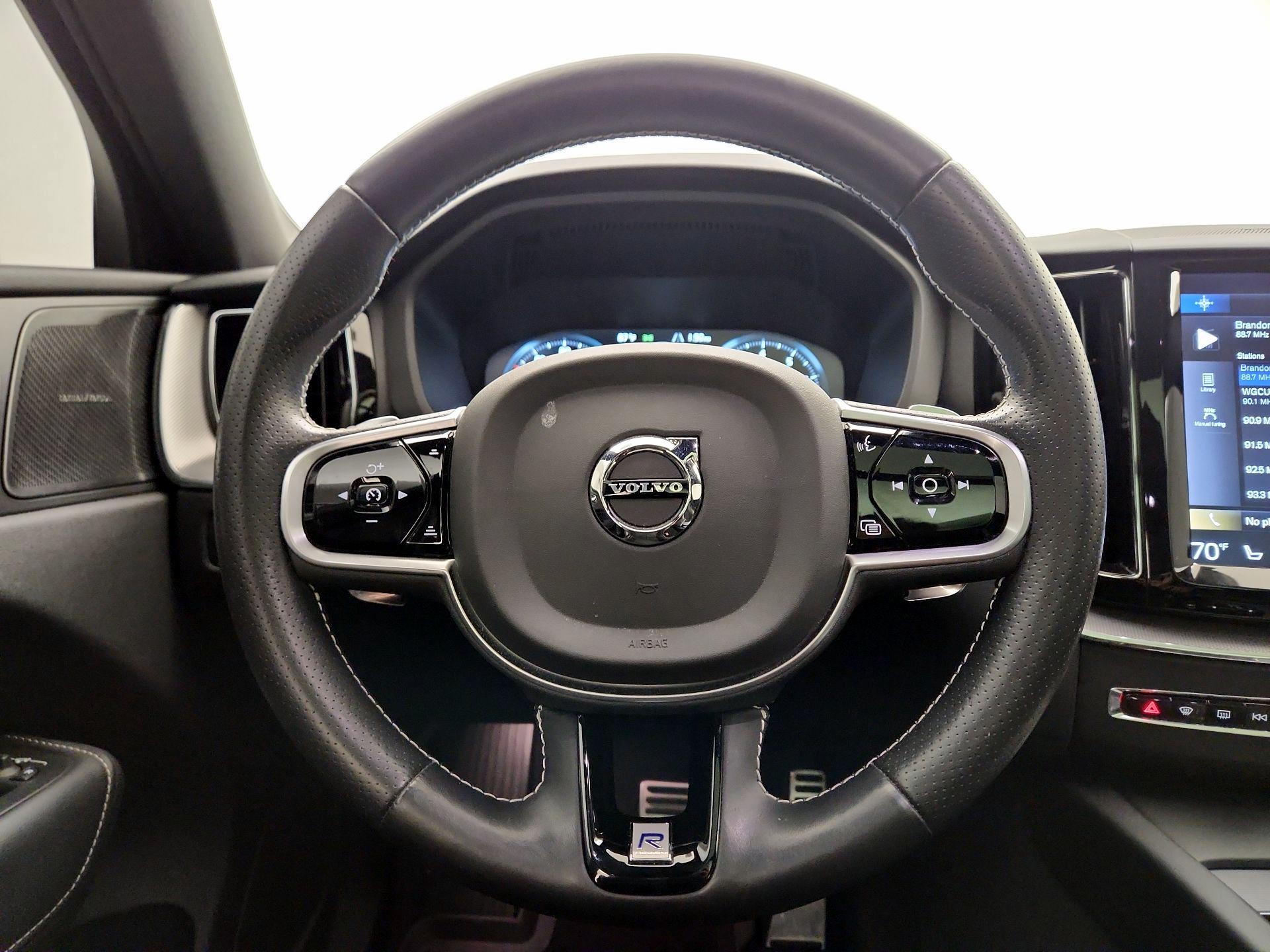 Thumbnail: 2019 Volvo XC60 - 10