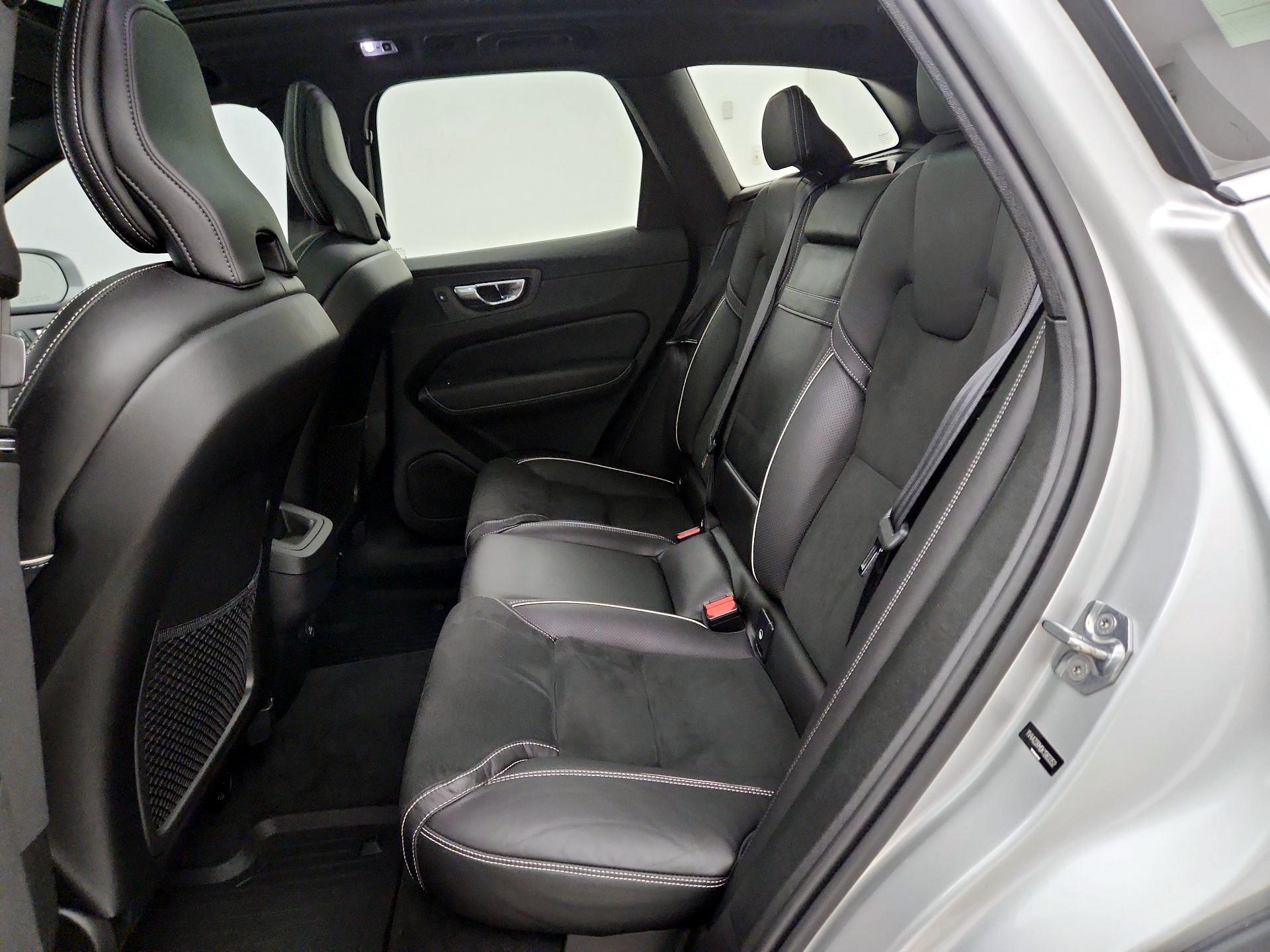 Thumbnail: 2019 Volvo XC60 - 20