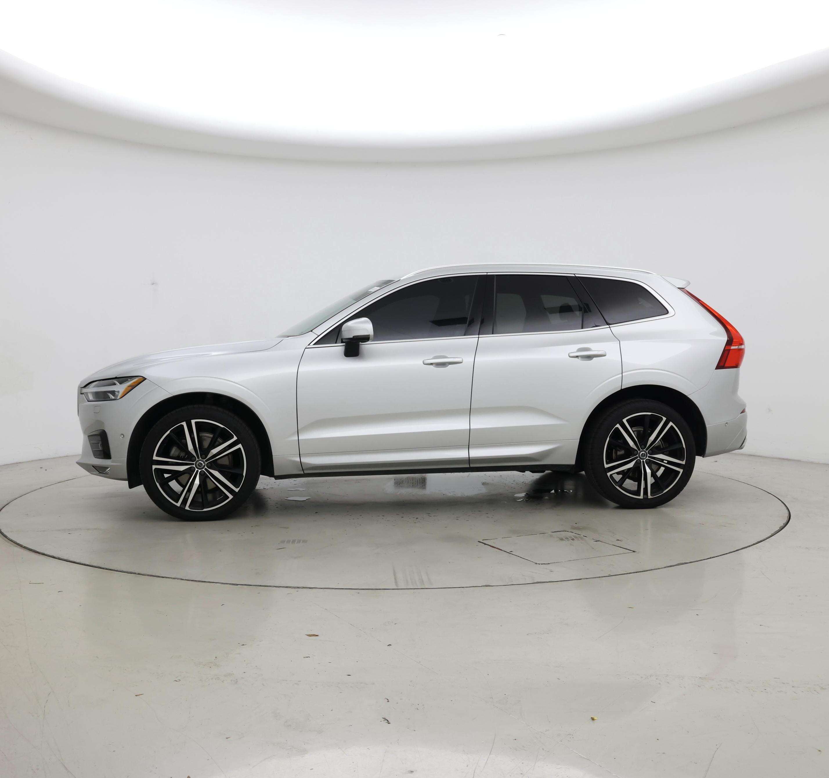 Thumbnail: 2019 Volvo XC60 - 3
