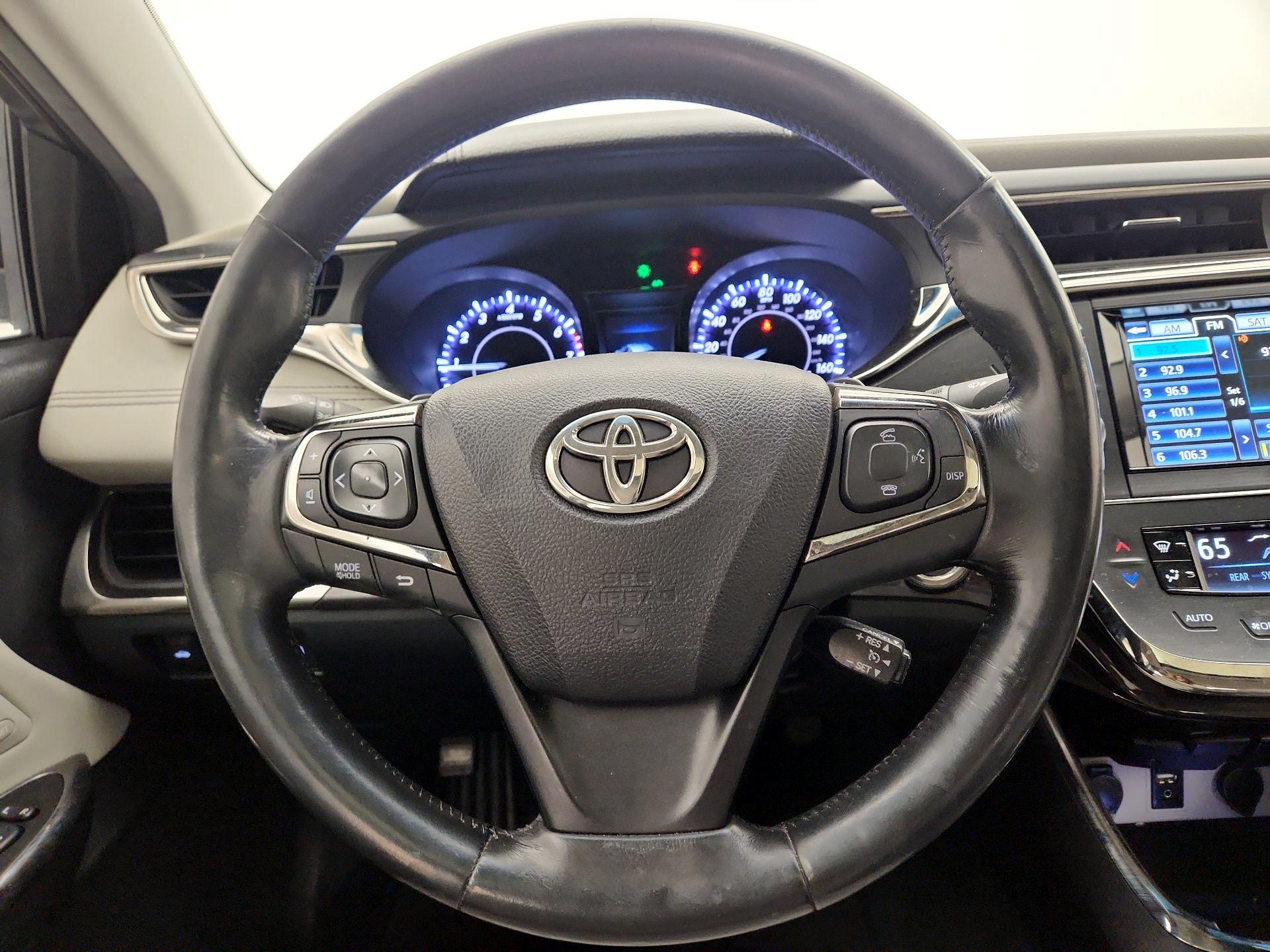 Thumbnail: 2014 Toyota Avalon - 10