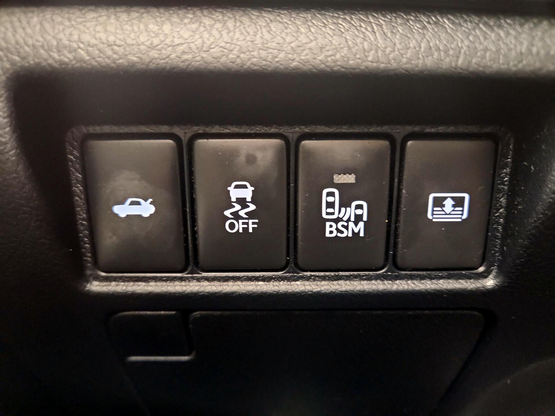 Thumbnail: 2014 Toyota Avalon - 13