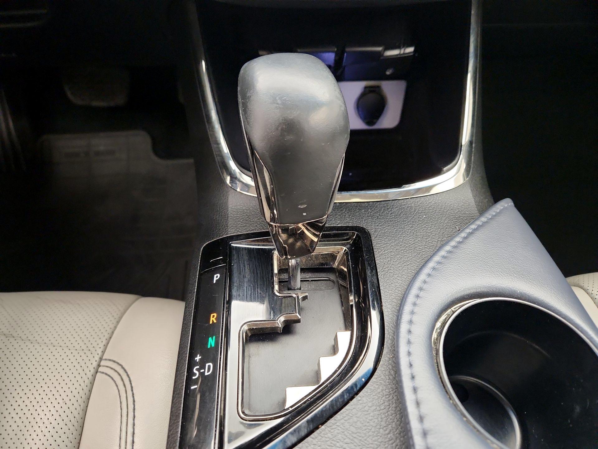 Thumbnail: 2014 Toyota Avalon - 17